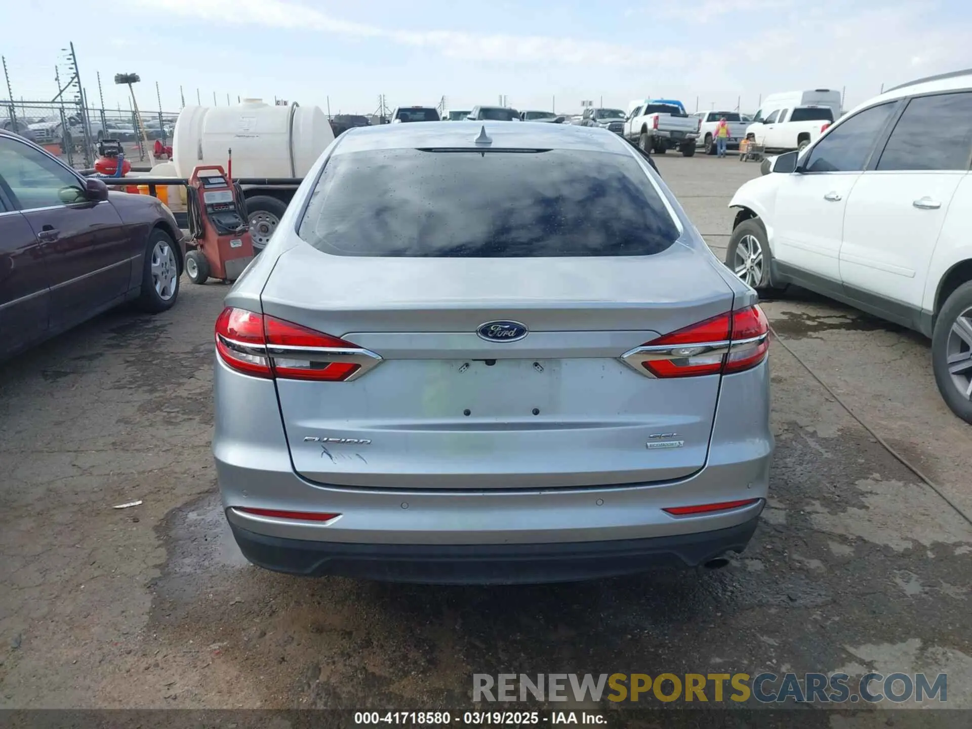 15 fotografías del automóvil dañado 3FA6P0CD7LR177367 FORD FUSION 2020