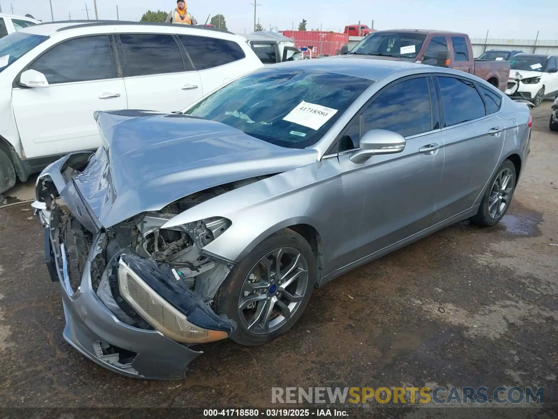2 fotografías del automóvil dañado 3FA6P0CD7LR177367 FORD FUSION 2020