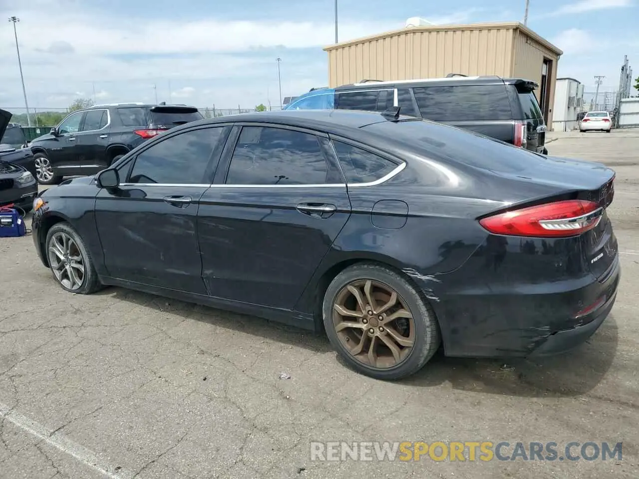 2 fotografías del automóvil dañado 3FA6P0CD9LR136772 FORD FUSION 2020