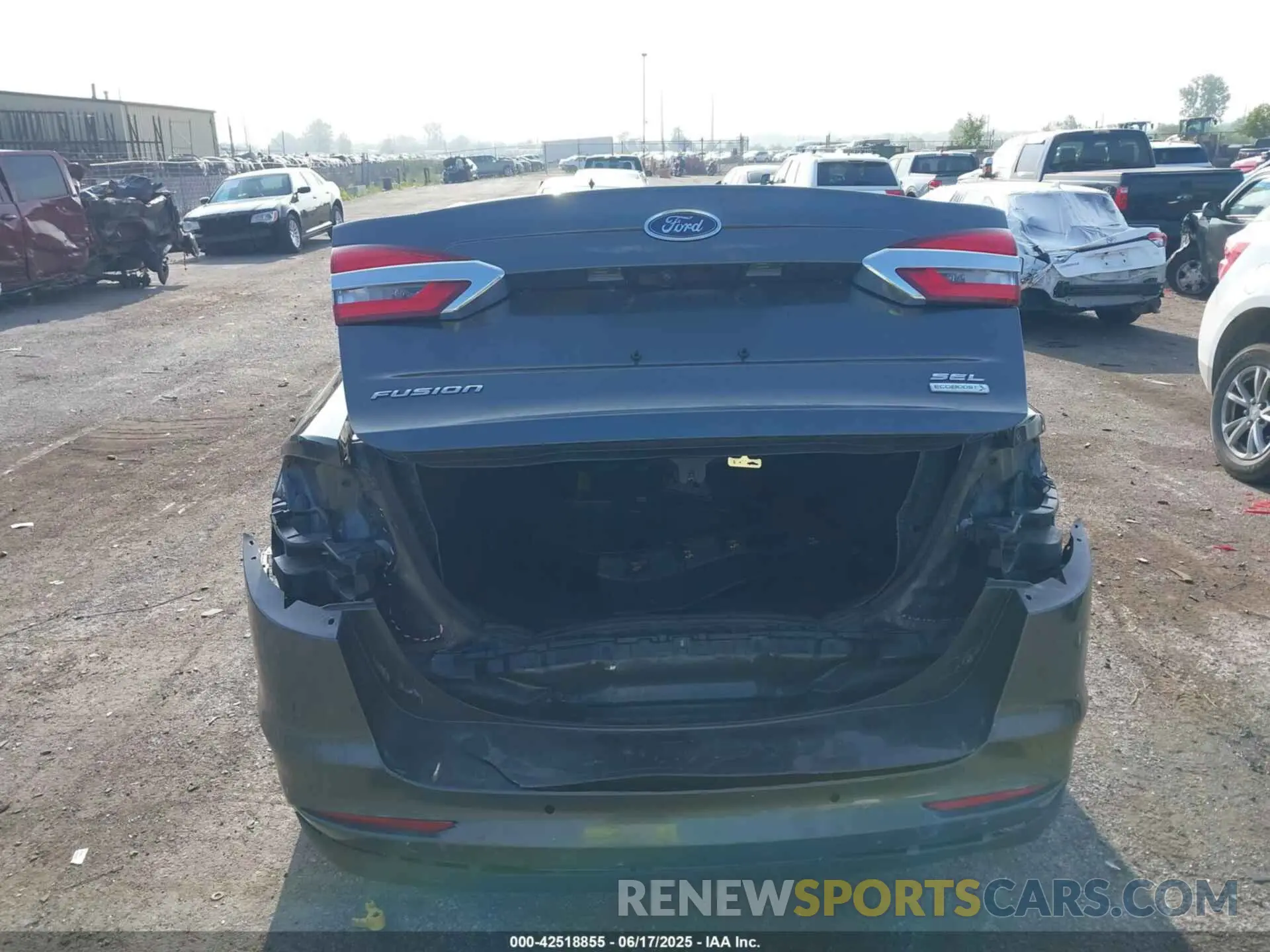 16 fotografías del automóvil dañado 3FA6P0CD9LR229470 FORD FUSION 2020