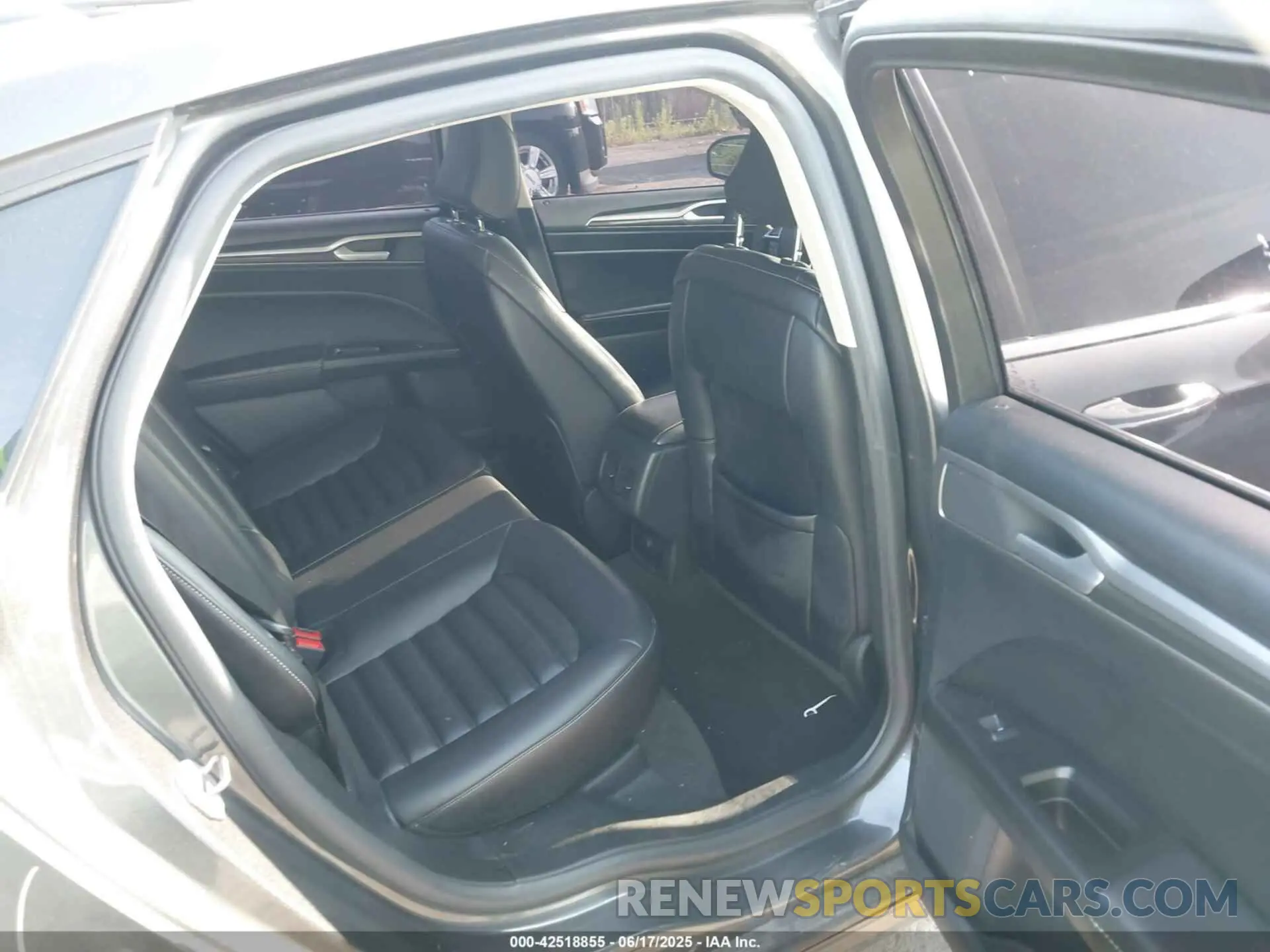 8 fotografías del automóvil dañado 3FA6P0CD9LR229470 FORD FUSION 2020