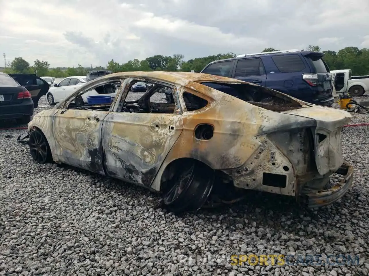 2 fotografías del automóvil dañado 3FA6P0CDXLR133637 FORD FUSION 2020