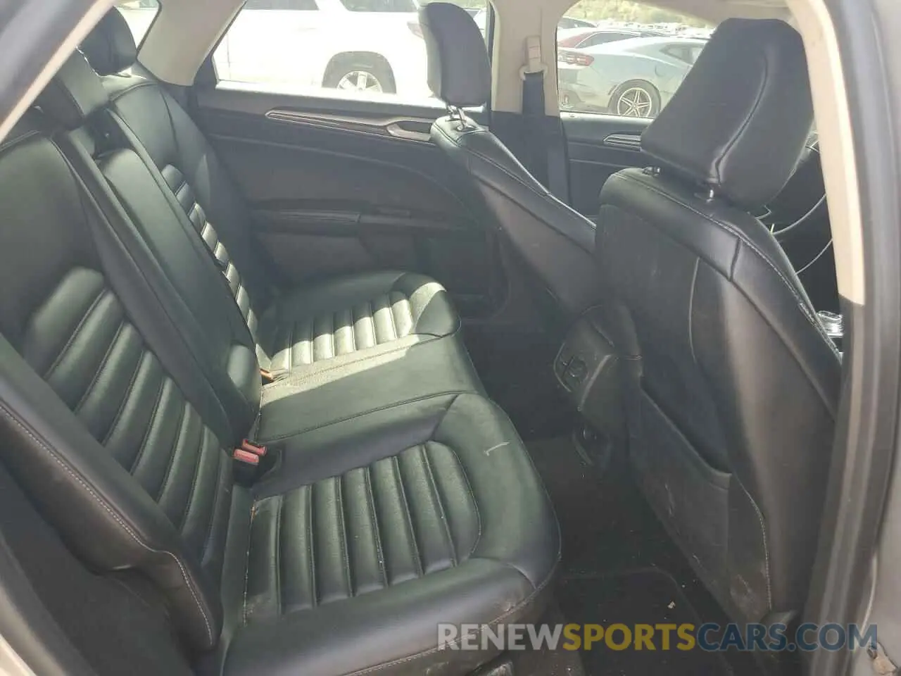 10 fotografías del automóvil dañado 3FA6P0CDXLR193322 FORD FUSION 2020