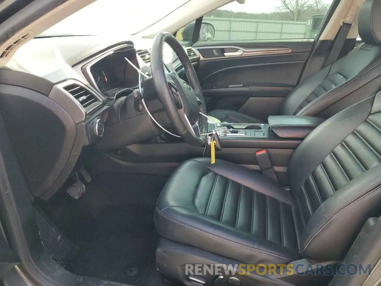7 fotografías del automóvil dañado 3FA6P0CDXLR256306 FORD FUSION 2020