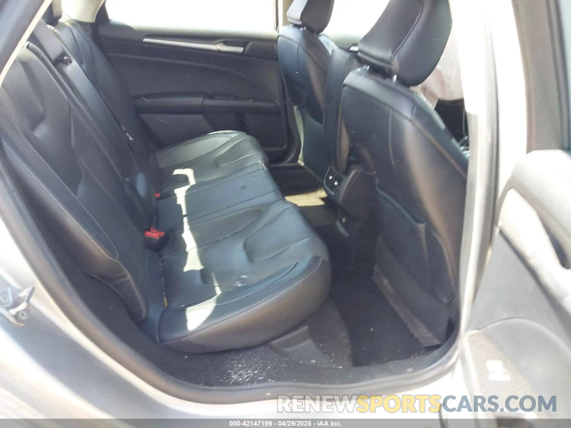 8 fotografías del automóvil dañado 3FA6P0D92LR136722 FORD FUSION 2020