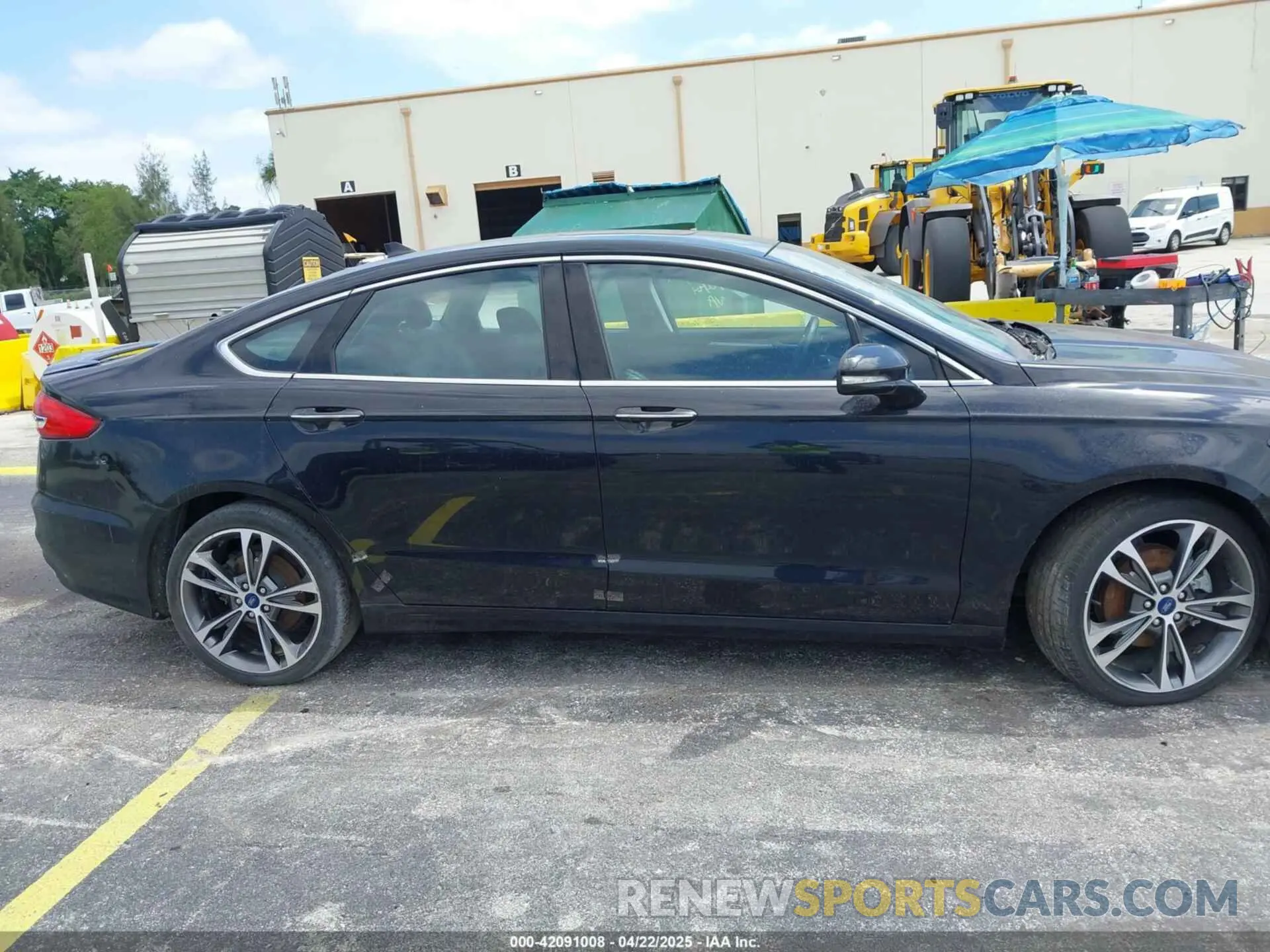 14 fotografías del automóvil dañado 3FA6P0D93LR117287 FORD FUSION 2020