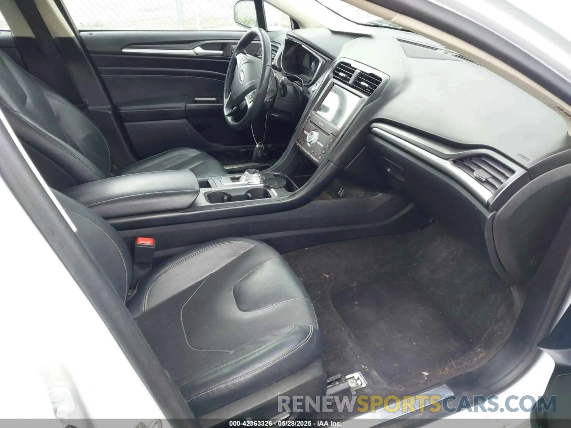 5 fotografías del automóvil dañado 3FA6P0D95LR138772 FORD FUSION 2020