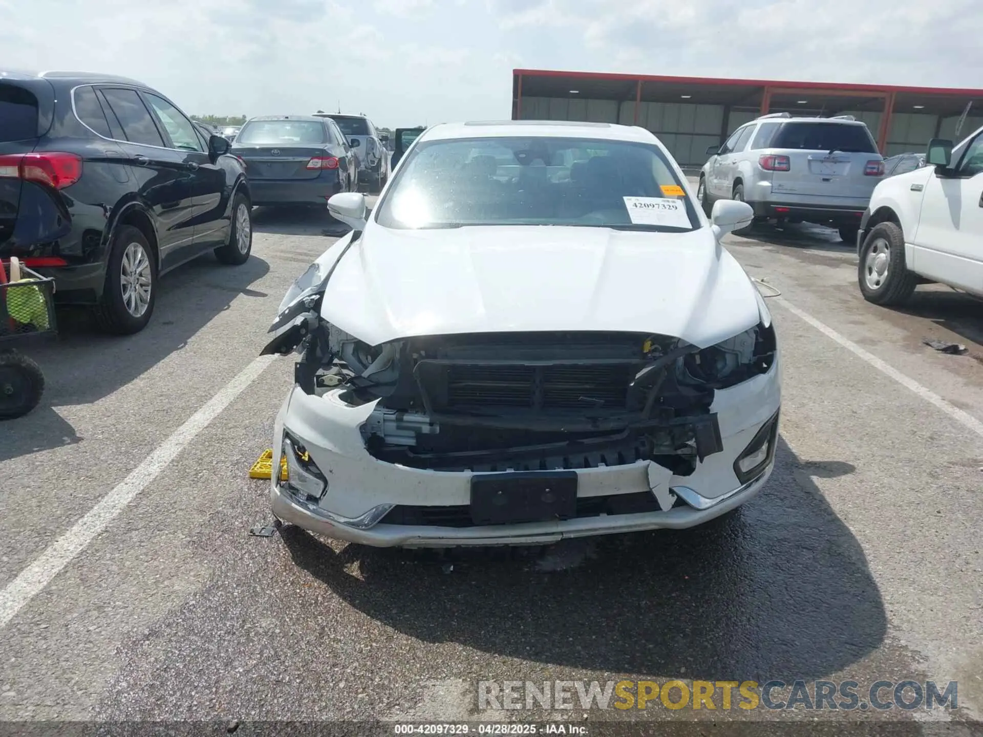 13 fotografías del automóvil dañado 3FA6P0D99LR192821 FORD FUSION 2020