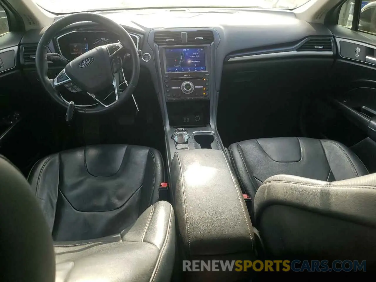 8 fotografías del automóvil dañado 3FA6P0D9XLR175848 FORD FUSION 2020