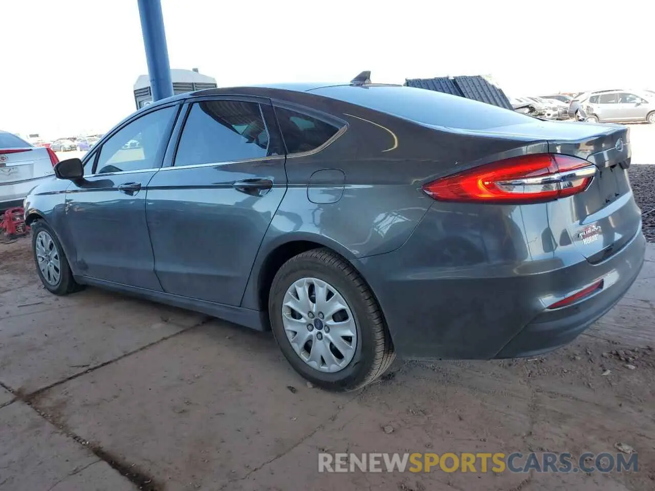 2 fotografías del automóvil dañado 3FA6P0G71LR249121 FORD FUSION 2020