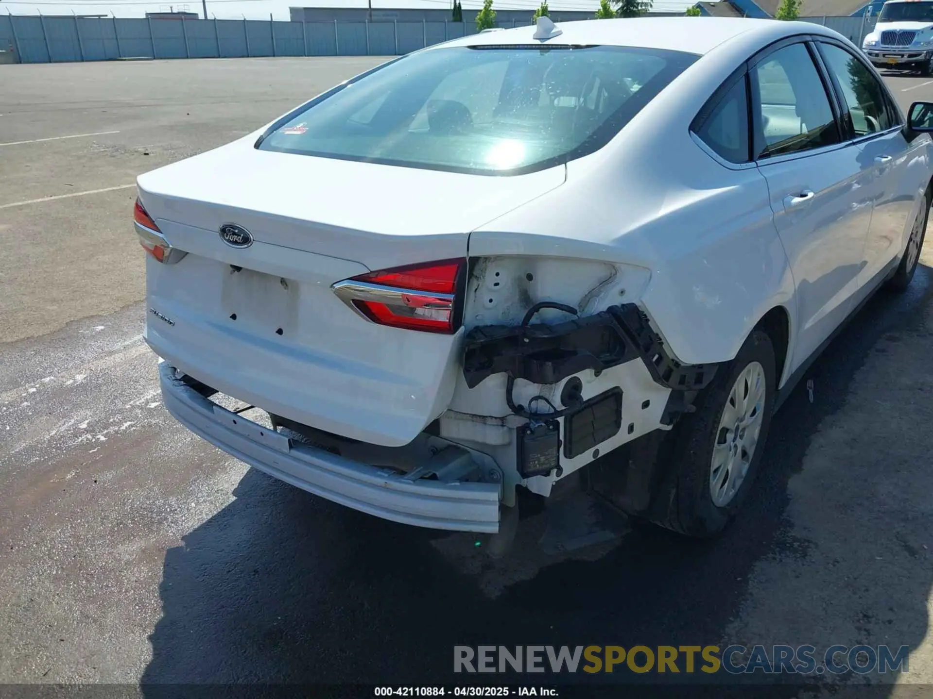 18 fotografías del automóvil dañado 3FA6P0G71LR265271 FORD FUSION 2020