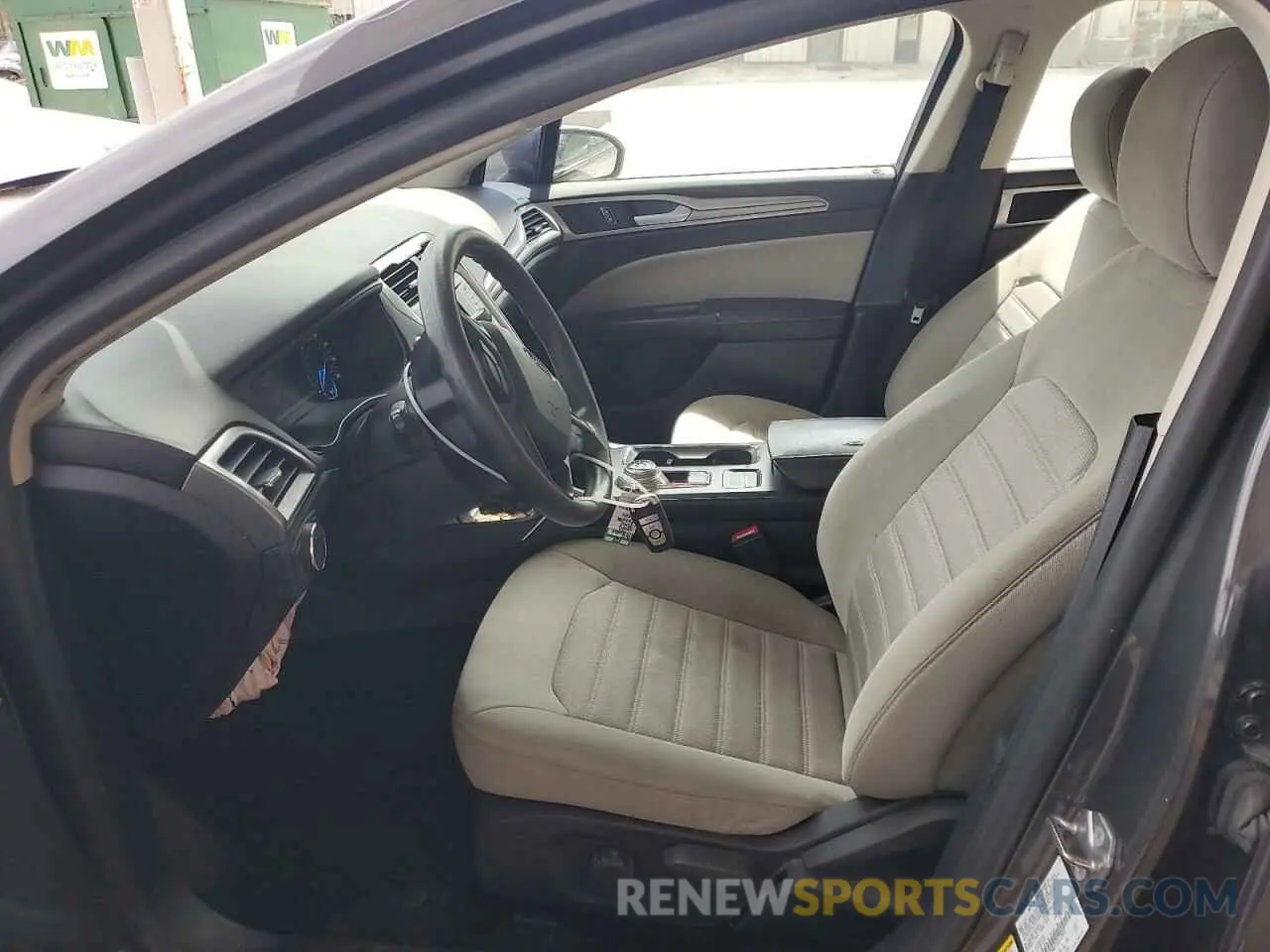 7 fotografías del automóvil dañado 3FA6P0G72LR142949 FORD FUSION 2020