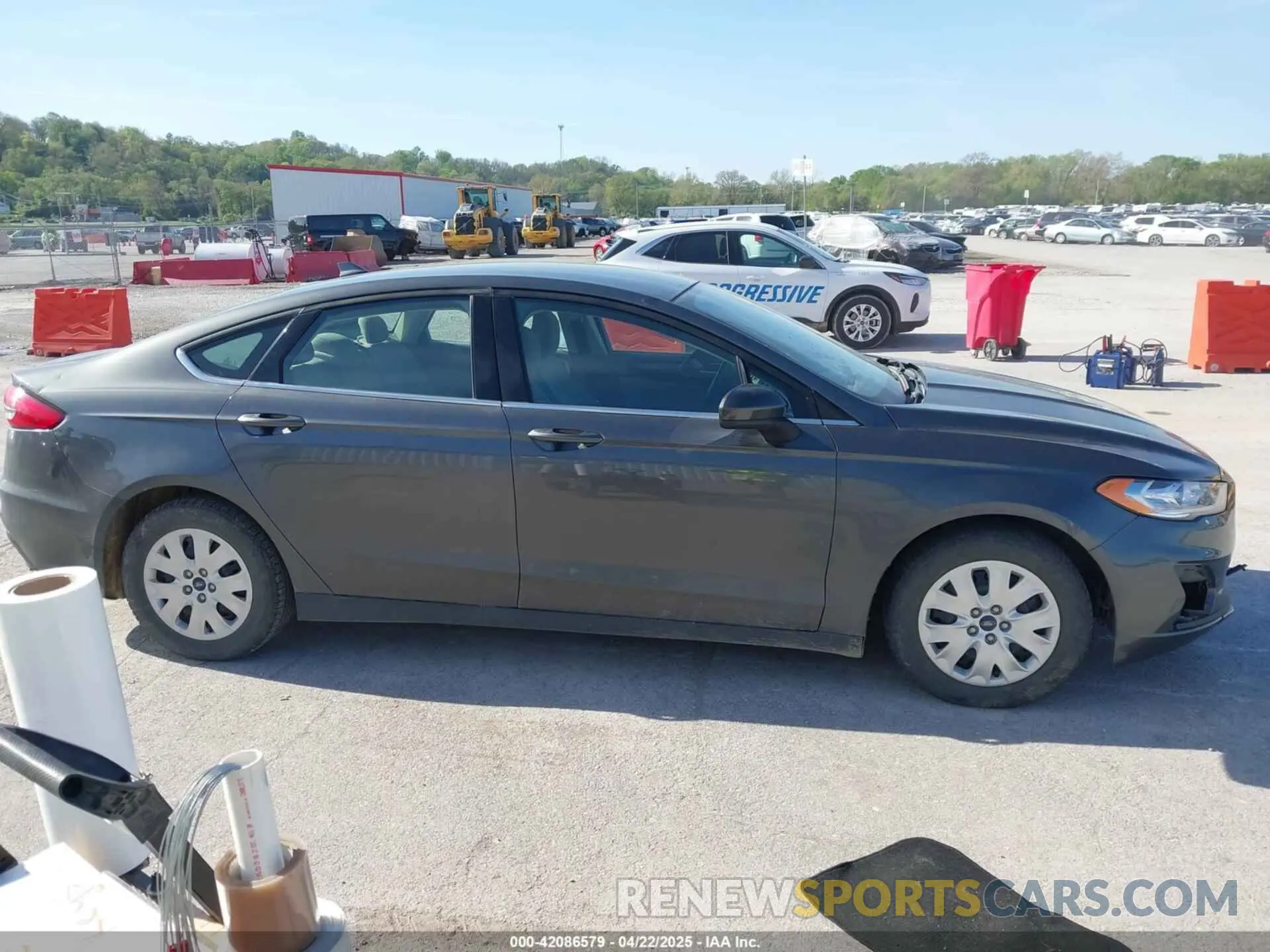 13 fotografías del automóvil dañado 3FA6P0G76LR122462 FORD FUSION 2020