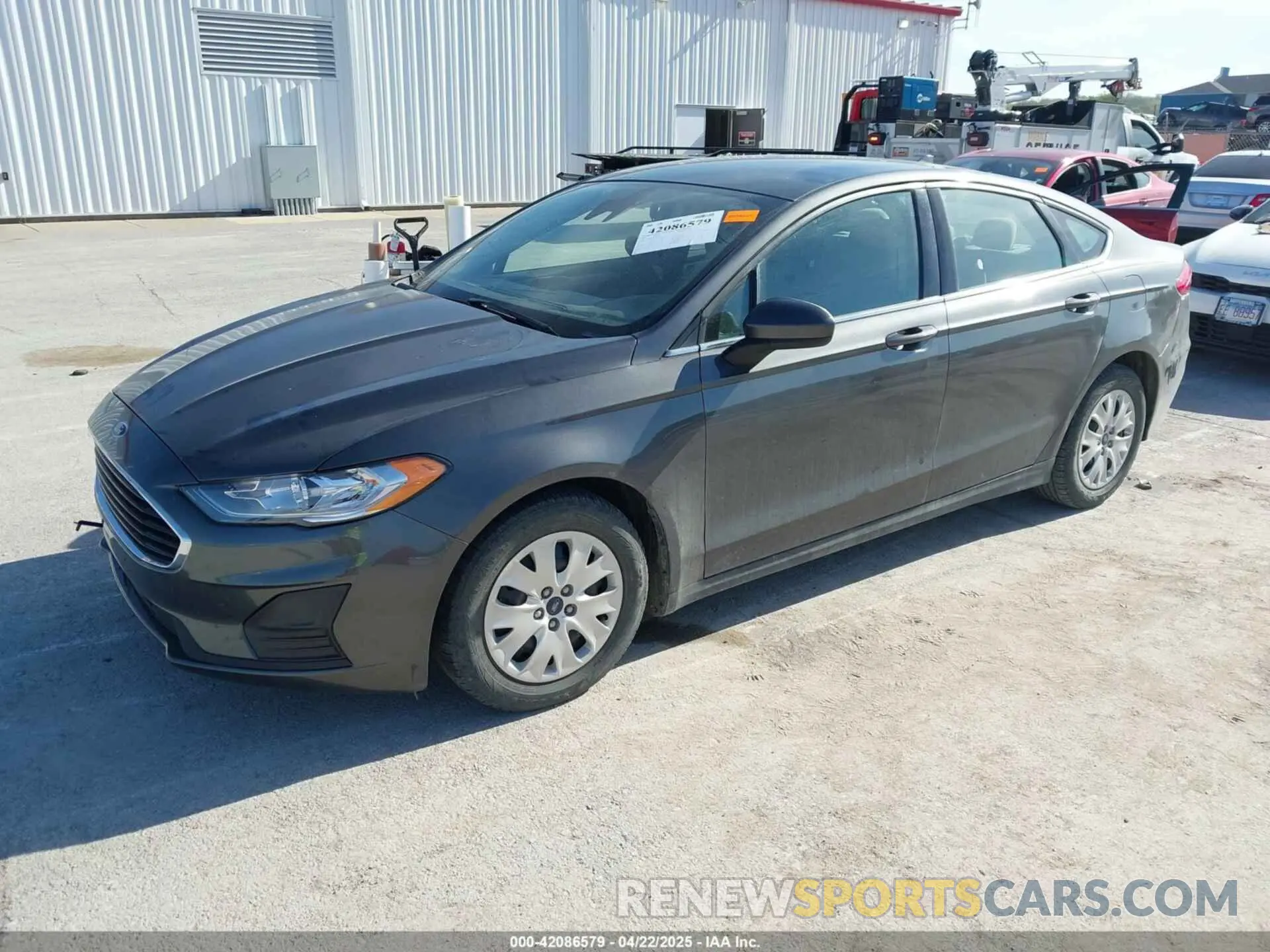 2 fotografías del automóvil dañado 3FA6P0G76LR122462 FORD FUSION 2020