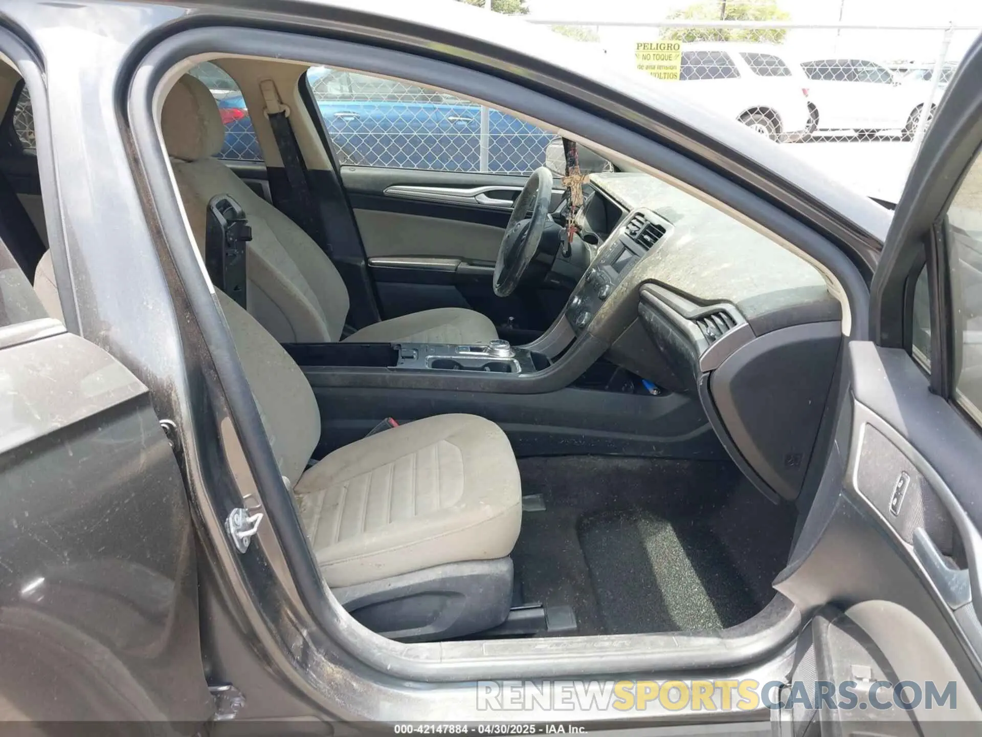 5 fotografías del automóvil dañado 3FA6P0G76LR228460 FORD FUSION 2020