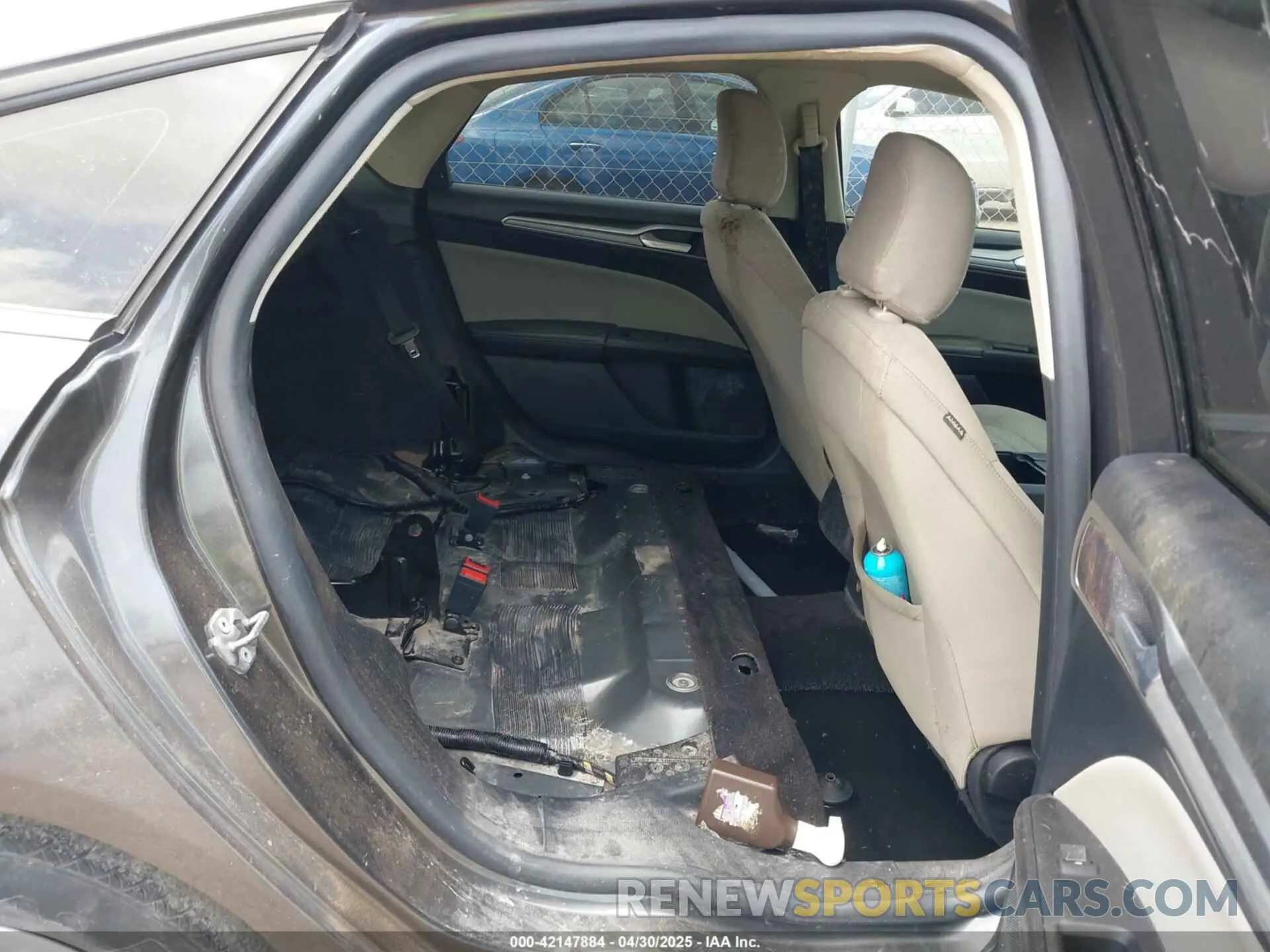 8 fotografías del automóvil dañado 3FA6P0G76LR228460 FORD FUSION 2020