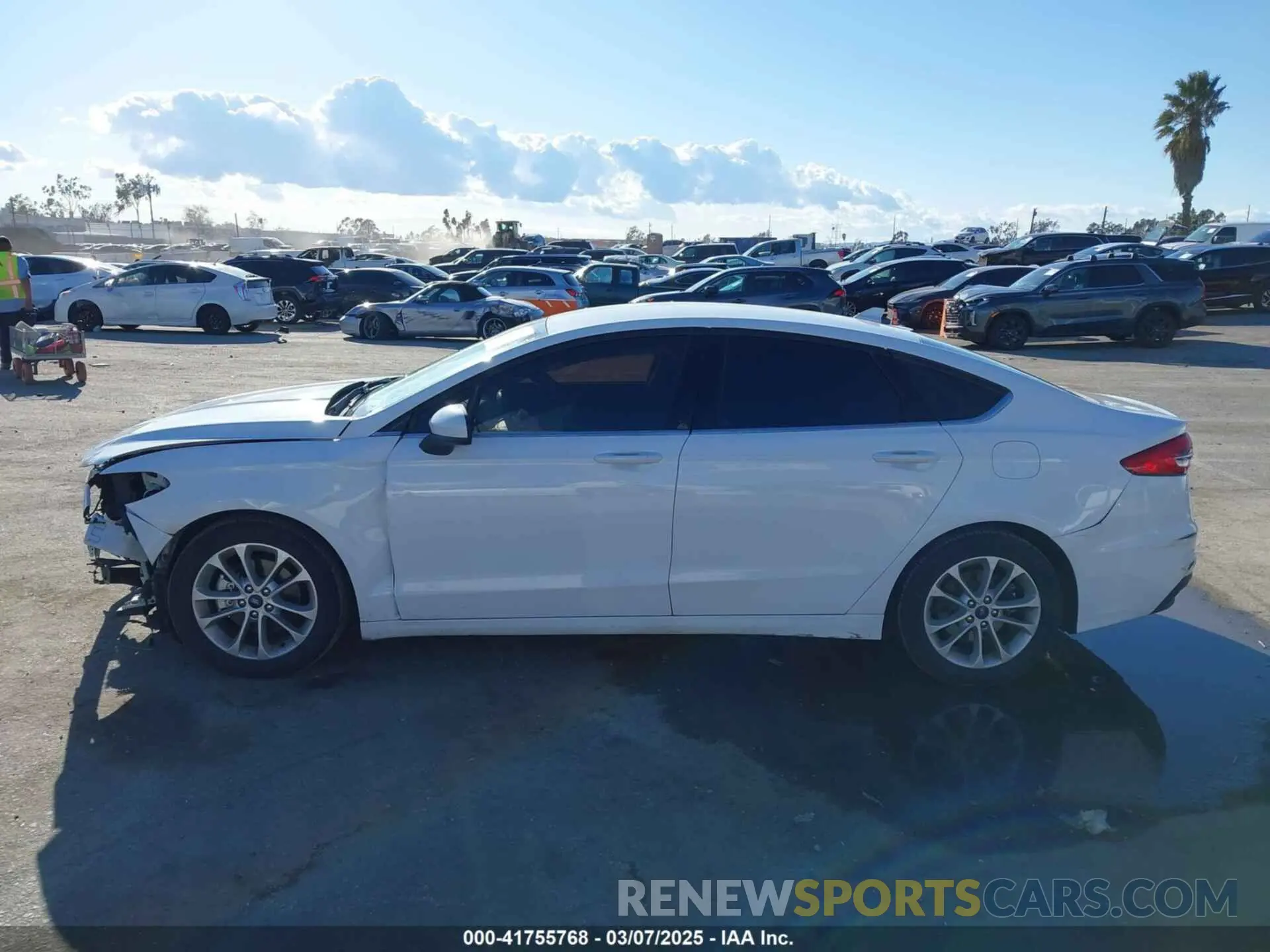 15 fotografías del automóvil dañado 3FA6P0H70LR155746 FORD FUSION 2020
