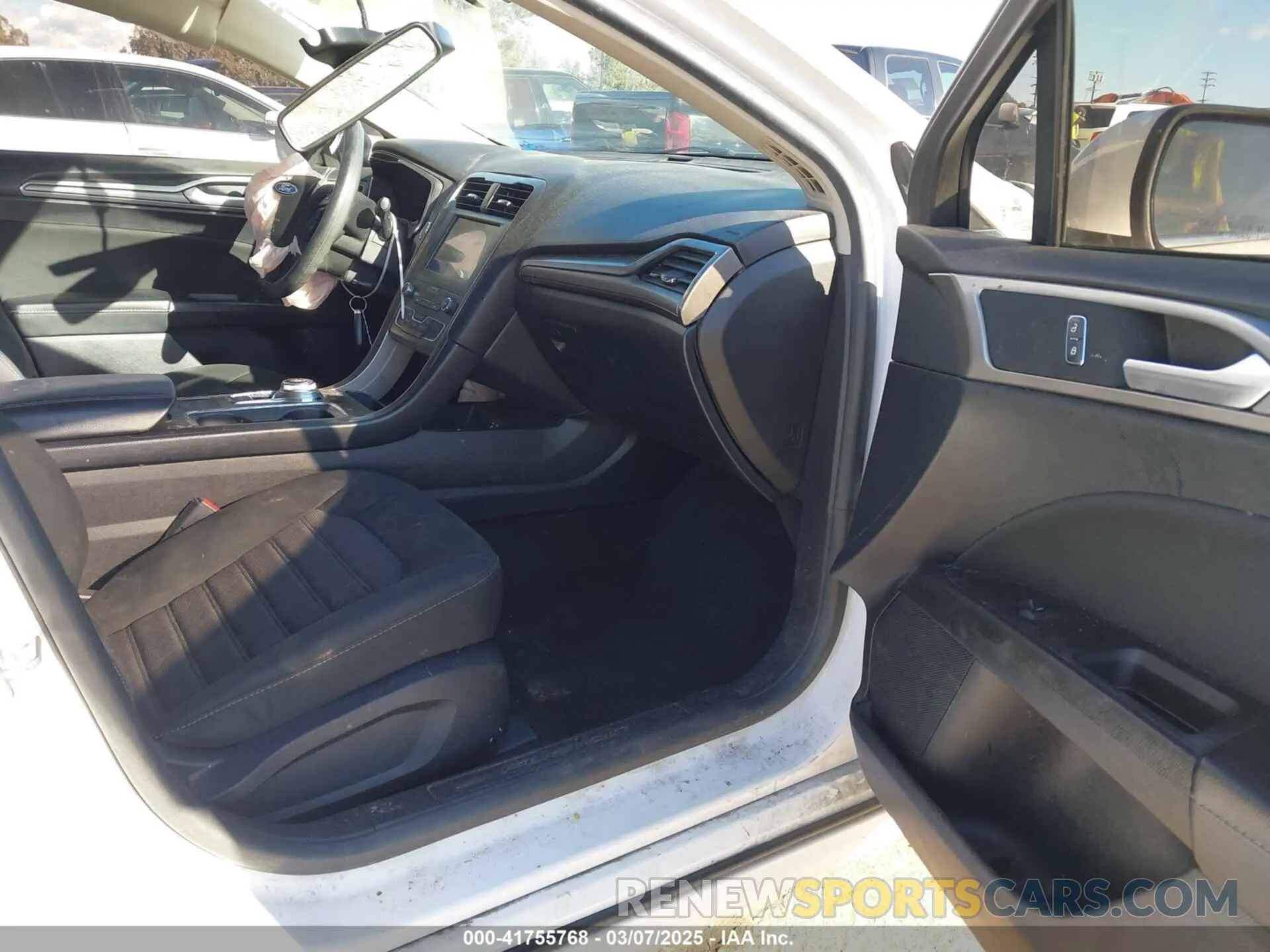 5 fotografías del automóvil dañado 3FA6P0H70LR155746 FORD FUSION 2020