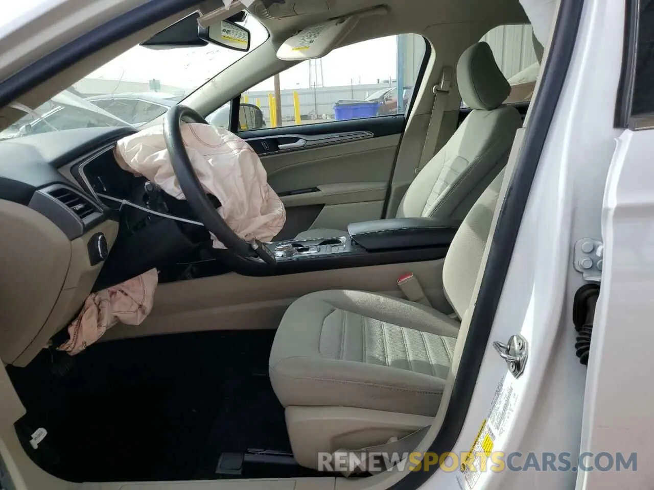 7 fotografías del automóvil dañado 3FA6P0H71LR244631 FORD FUSION 2020