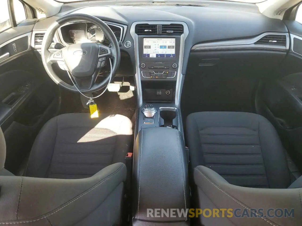 8 fotografías del automóvil dañado 3FA6P0H74LR129120 FORD FUSION 2020