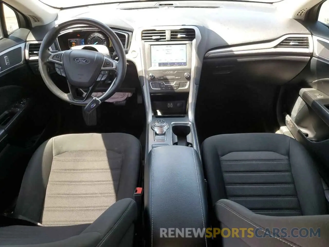 8 fotografías del automóvil dañado 3FA6P0HD0LR111381 FORD FUSION 2020