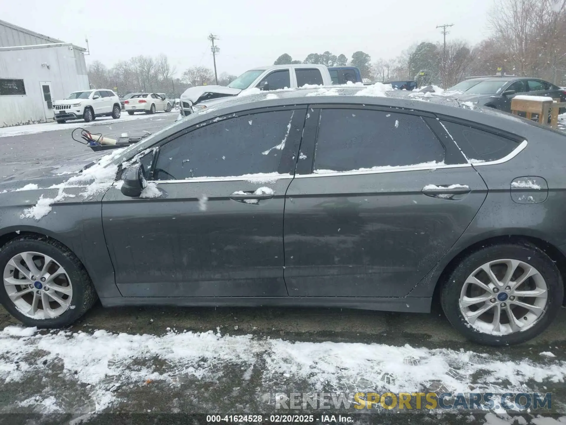 14 fotografías del automóvil dañado 3FA6P0HD0LR160533 FORD FUSION 2020