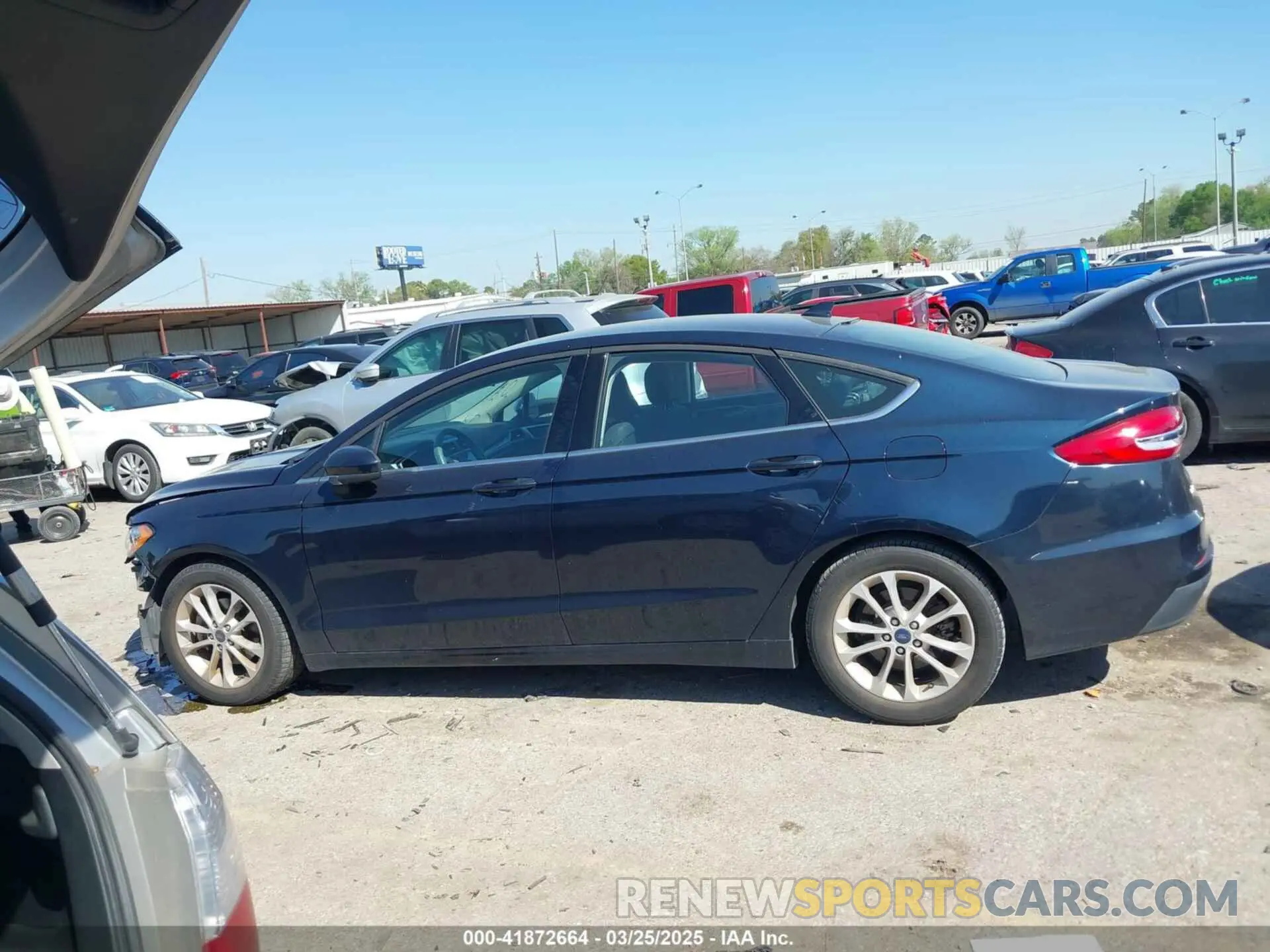14 fotografías del automóvil dañado 3FA6P0HD0LR188042 FORD FUSION 2020