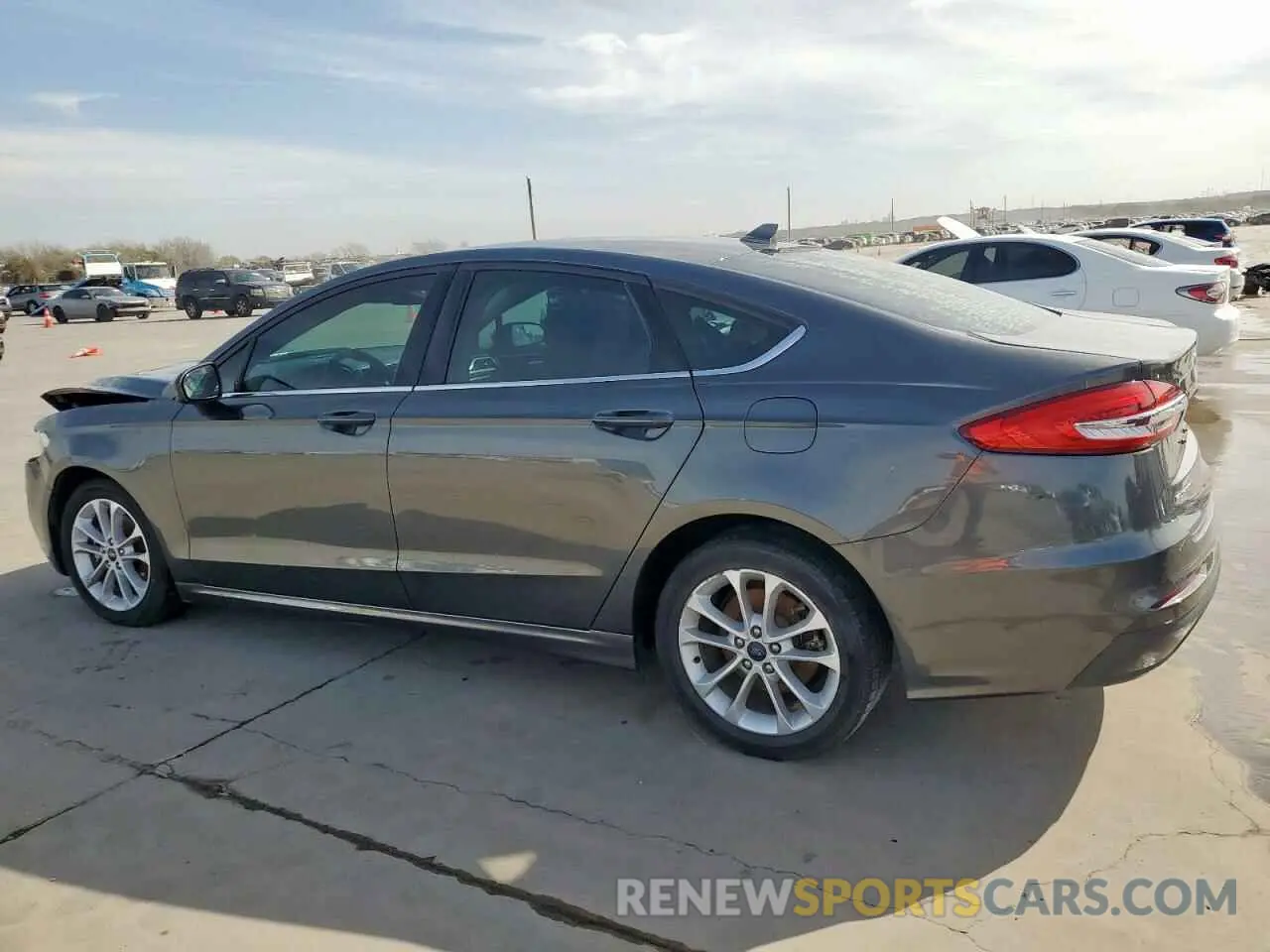 2 fotografías del automóvil dañado 3FA6P0HD1LR148164 FORD FUSION 2020