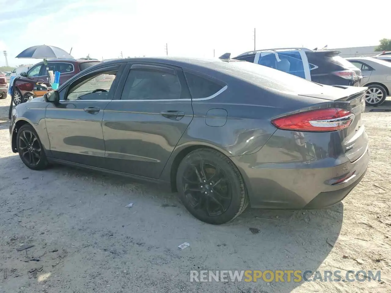 2 fotografías del automóvil dañado 3FA6P0HD2LR105761 FORD FUSION 2020