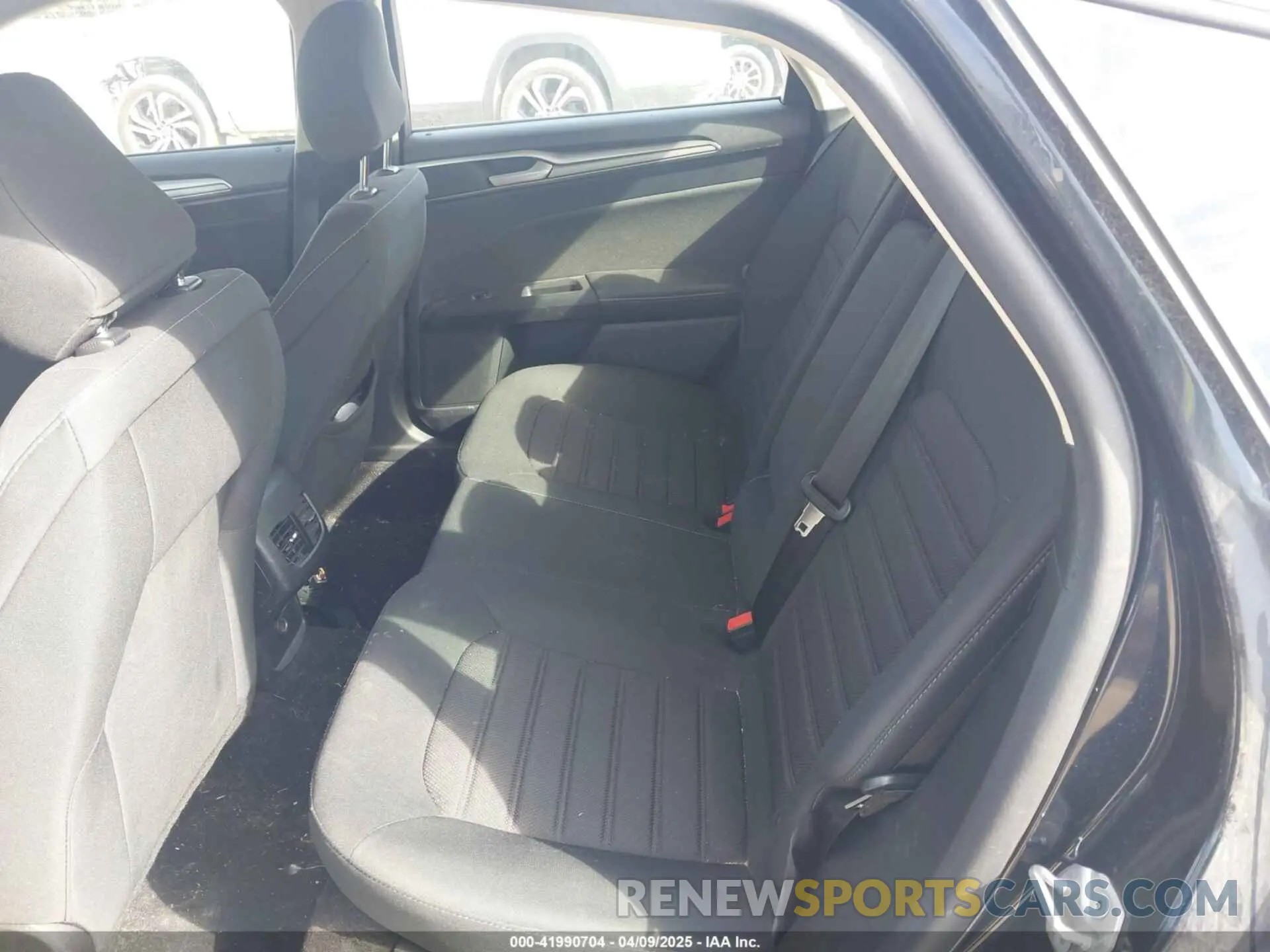 8 fotografías del automóvil dañado 3FA6P0HD2LR109793 FORD FUSION 2020