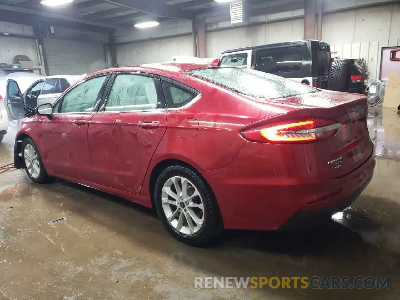 2 fotografías del automóvil dañado 3FA6P0HD2LR144348 FORD FUSION 2020