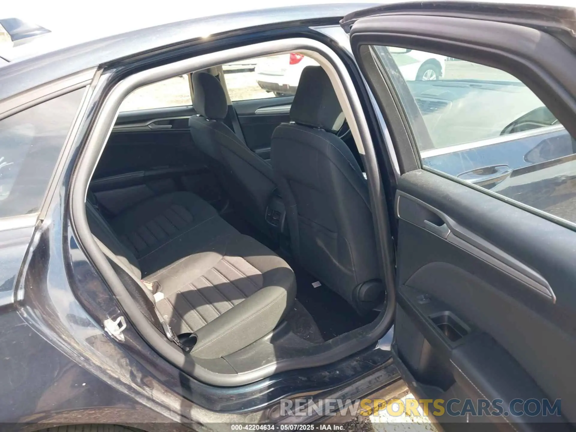 8 fotografías del automóvil dañado 3FA6P0HD2LR146620 FORD FUSION 2020
