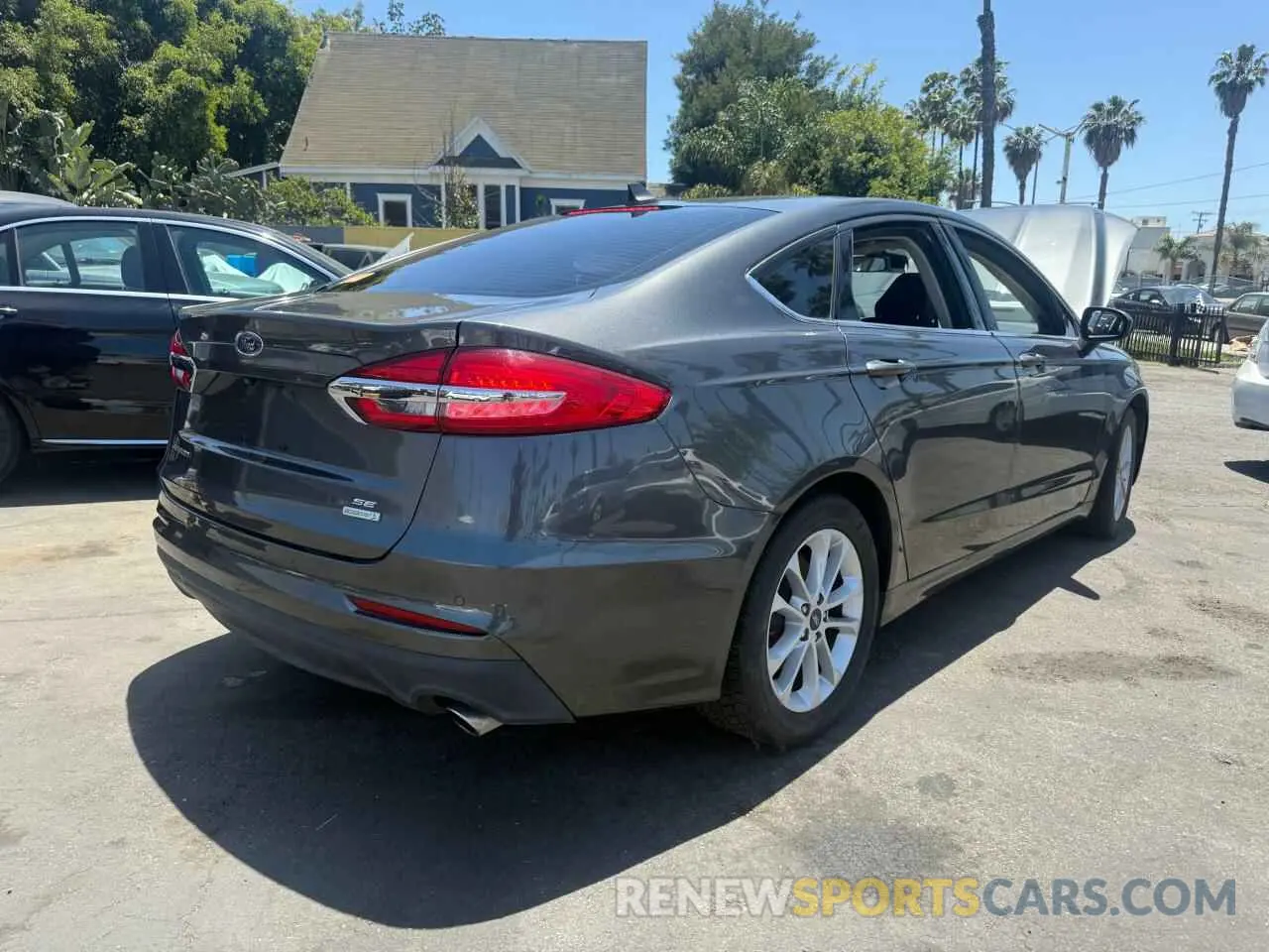 4 fotografías del automóvil dañado 3FA6P0HD2LR231621 FORD FUSION 2020