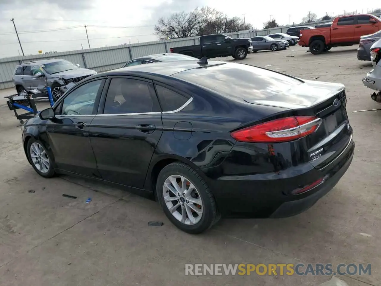 2 fotografías del automóvil dañado 3FA6P0HD2LR263579 FORD FUSION 2020