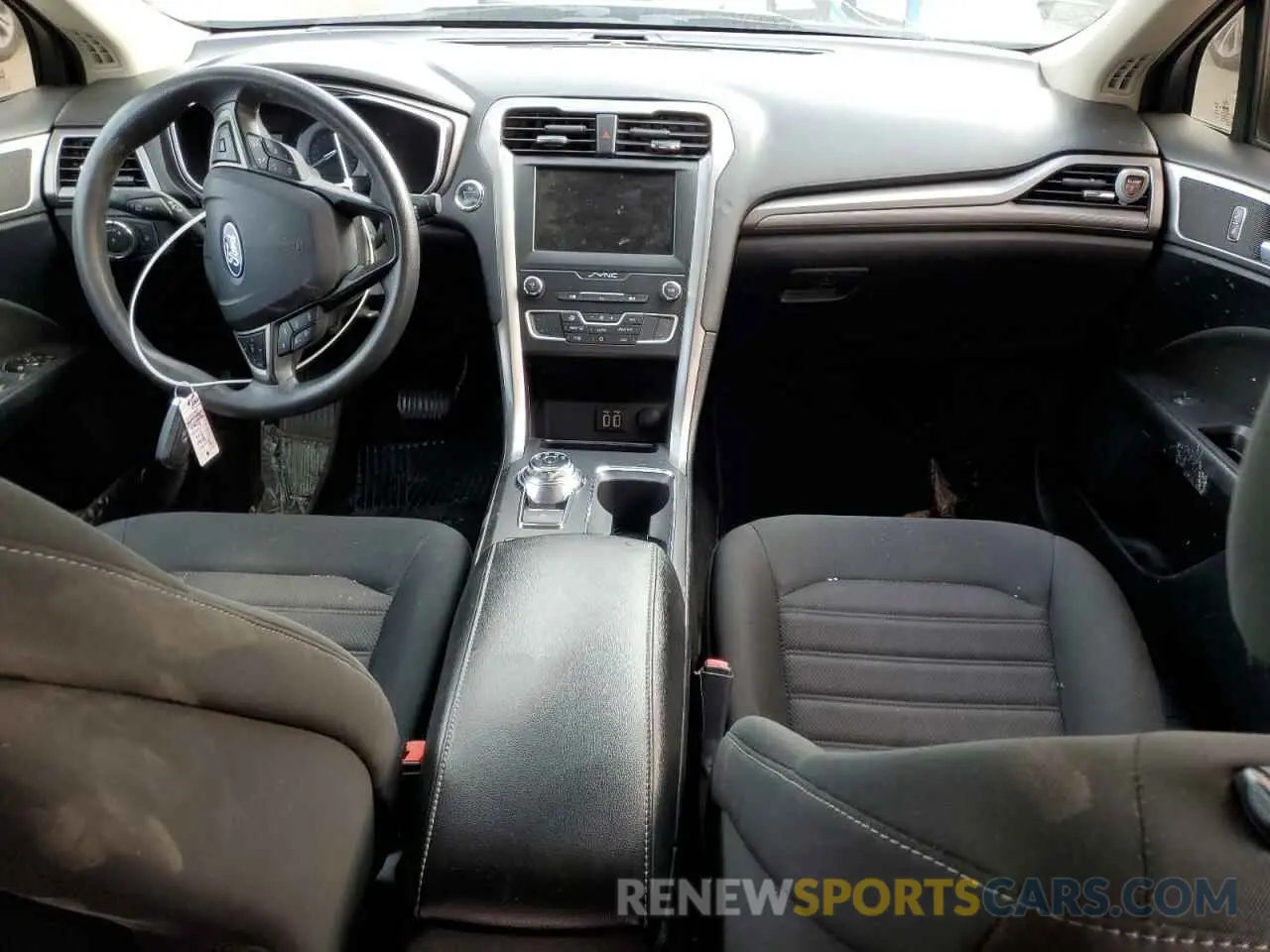 8 fotografías del automóvil dañado 3FA6P0HD2LR263579 FORD FUSION 2020