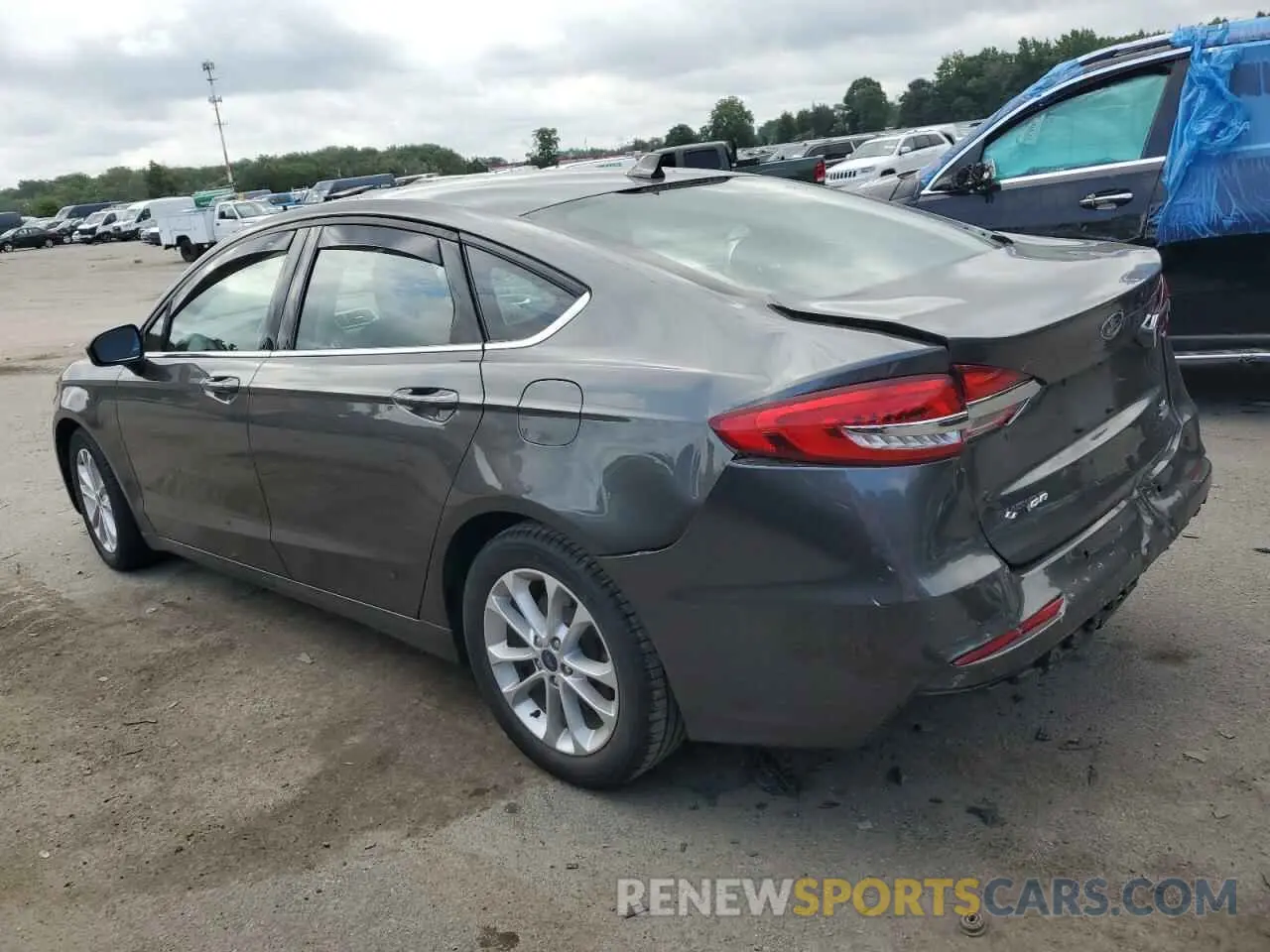 2 fotografías del automóvil dañado 3FA6P0HD3LR102335 FORD FUSION 2020
