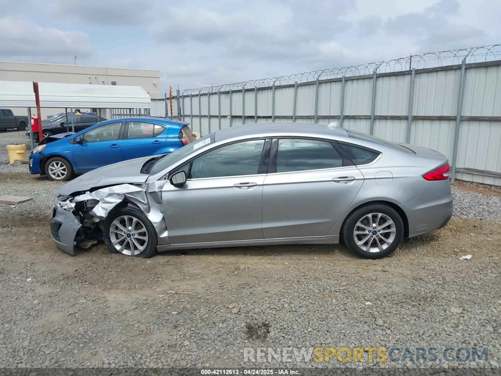 14 fotografías del automóvil dañado 3FA6P0HD3LR103307 FORD FUSION 2020