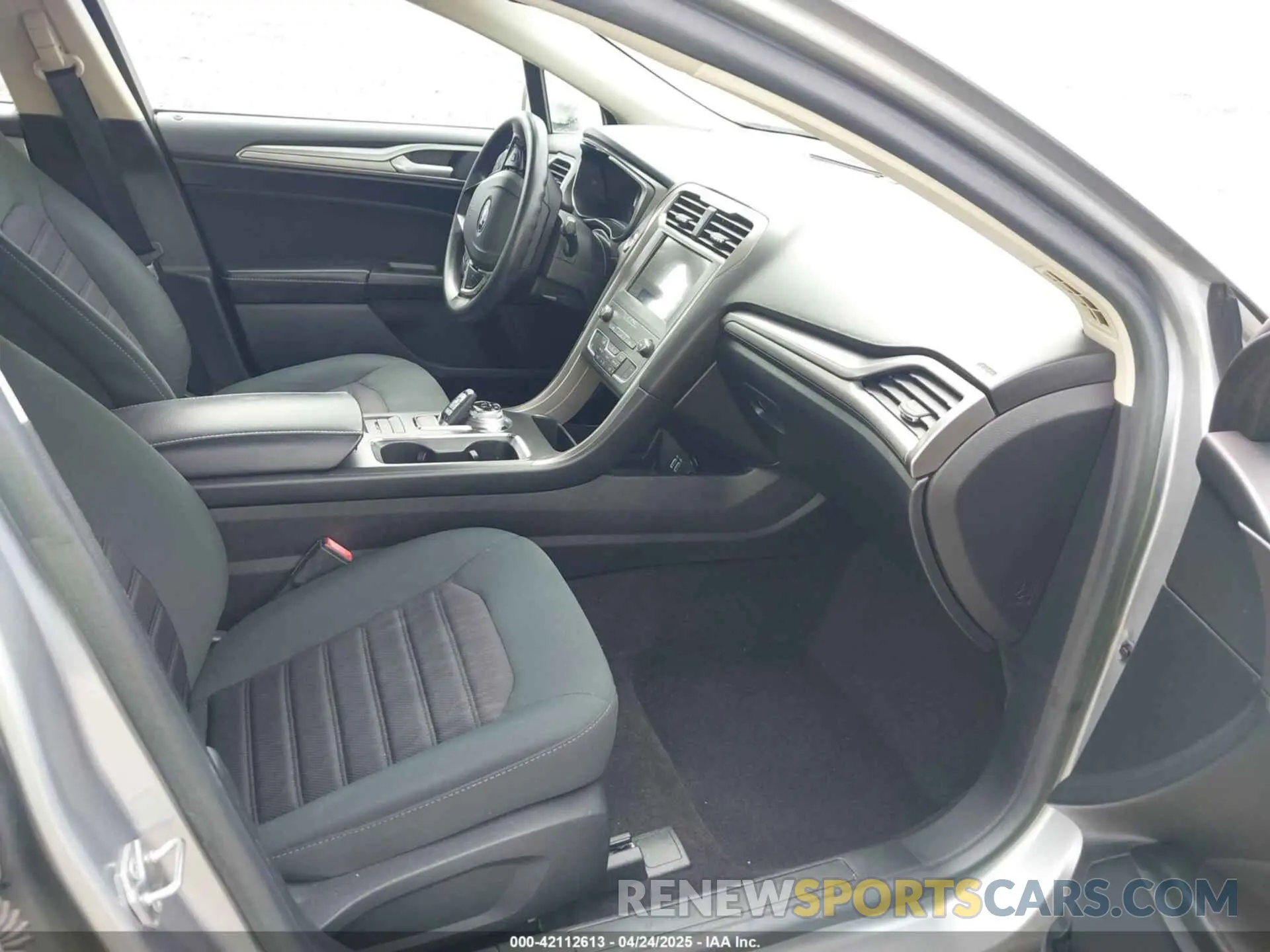 5 fotografías del automóvil dañado 3FA6P0HD3LR103307 FORD FUSION 2020