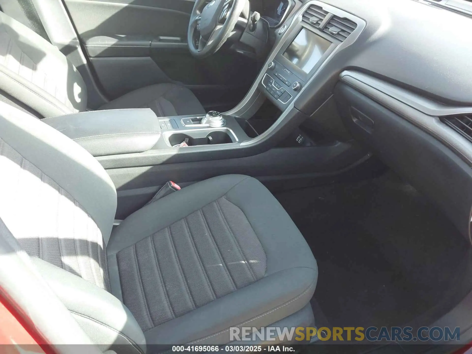 5 fotografías del automóvil dañado 3FA6P0HD3LR122326 FORD FUSION 2020