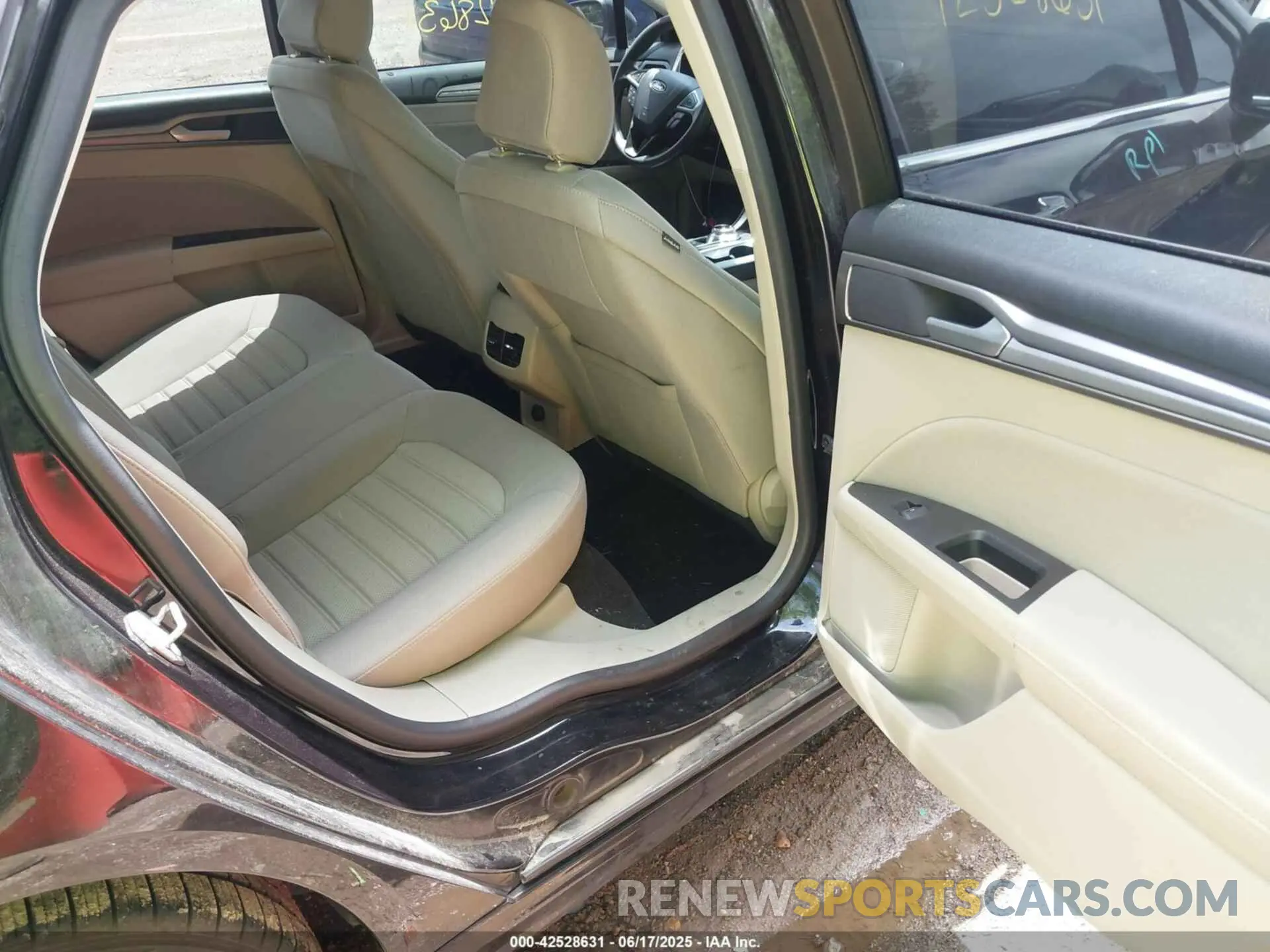 8 fotografías del automóvil dañado 3FA6P0HD3LR154127 FORD FUSION 2020
