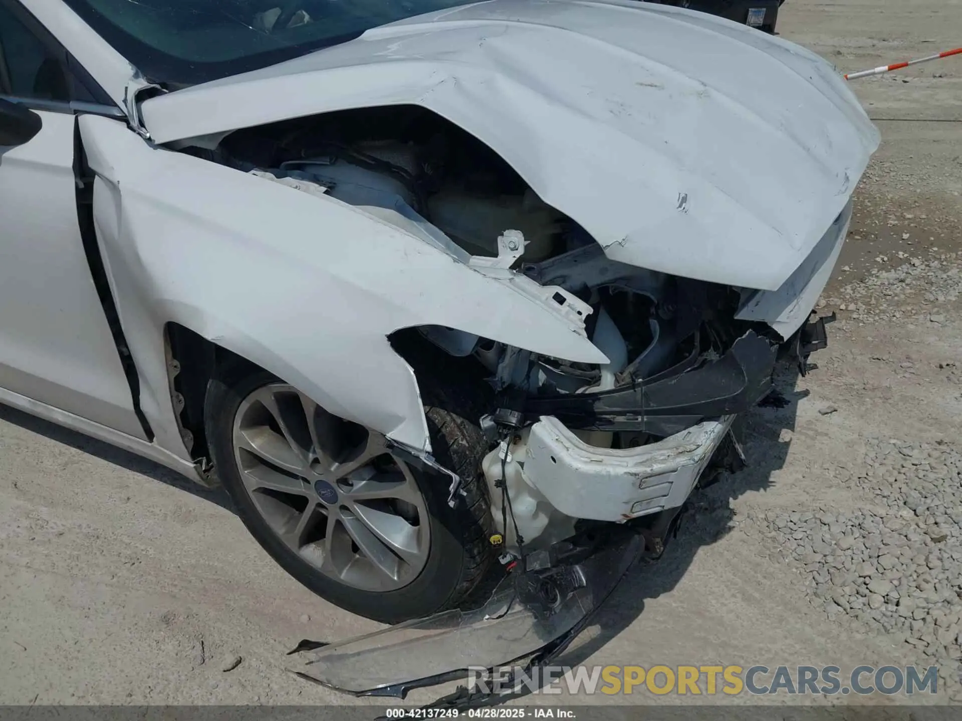18 fotografías del automóvil dañado 3FA6P0HD3LR162034 FORD FUSION 2020