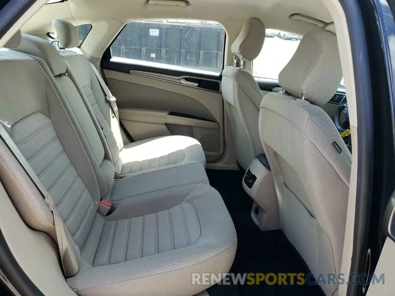 10 fotografías del automóvil dañado 3FA6P0HD4LR129642 FORD FUSION 2020