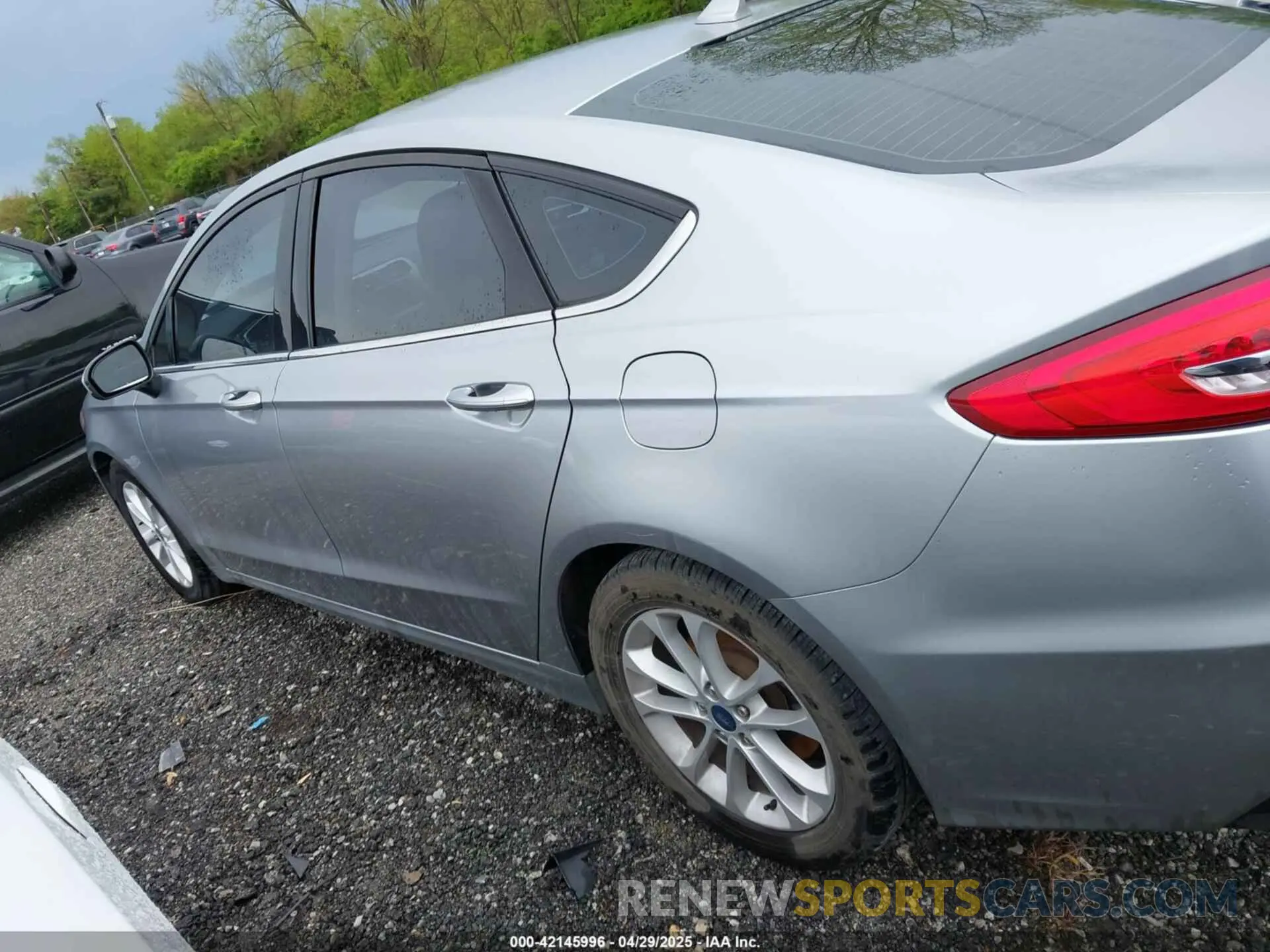 14 fotografías del automóvil dañado 3FA6P0HD4LR188366 FORD FUSION 2020