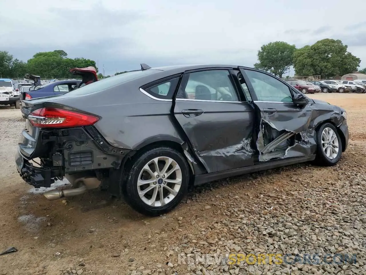 3 fotografías del automóvil dañado 3FA6P0HD4LR197438 FORD FUSION 2020