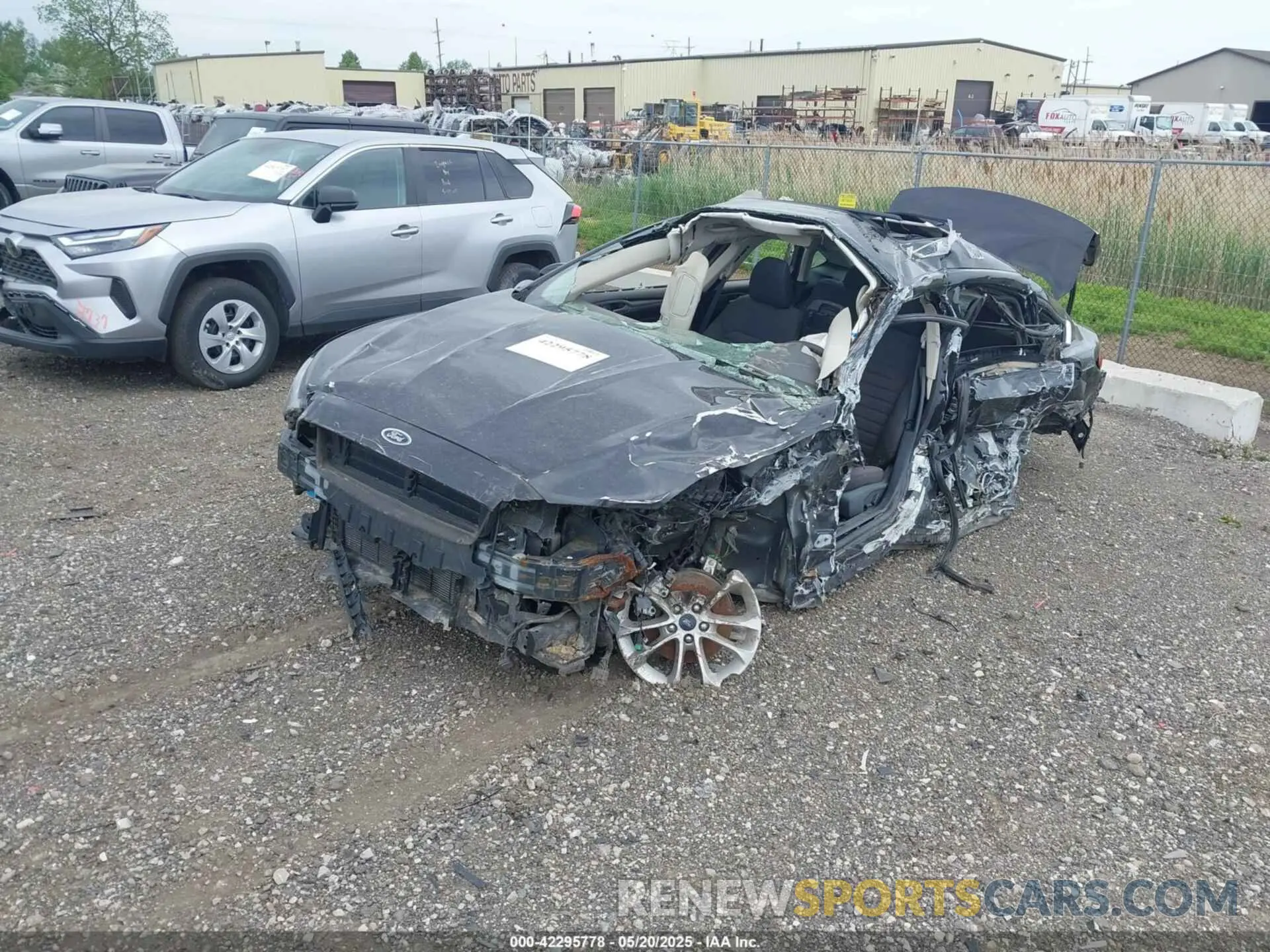 2 fotografías del automóvil dañado 3FA6P0HD4LR236240 FORD FUSION 2020