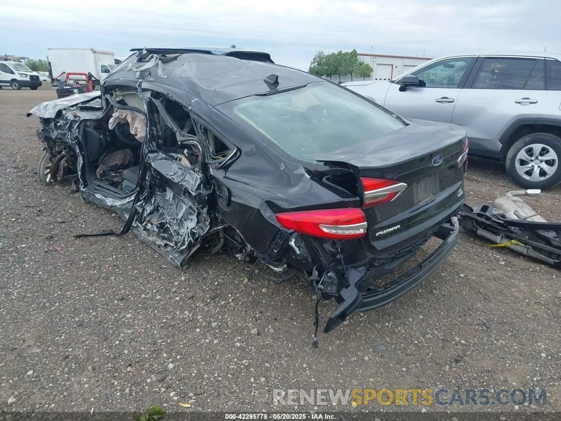 3 fotografías del automóvil dañado 3FA6P0HD4LR236240 FORD FUSION 2020