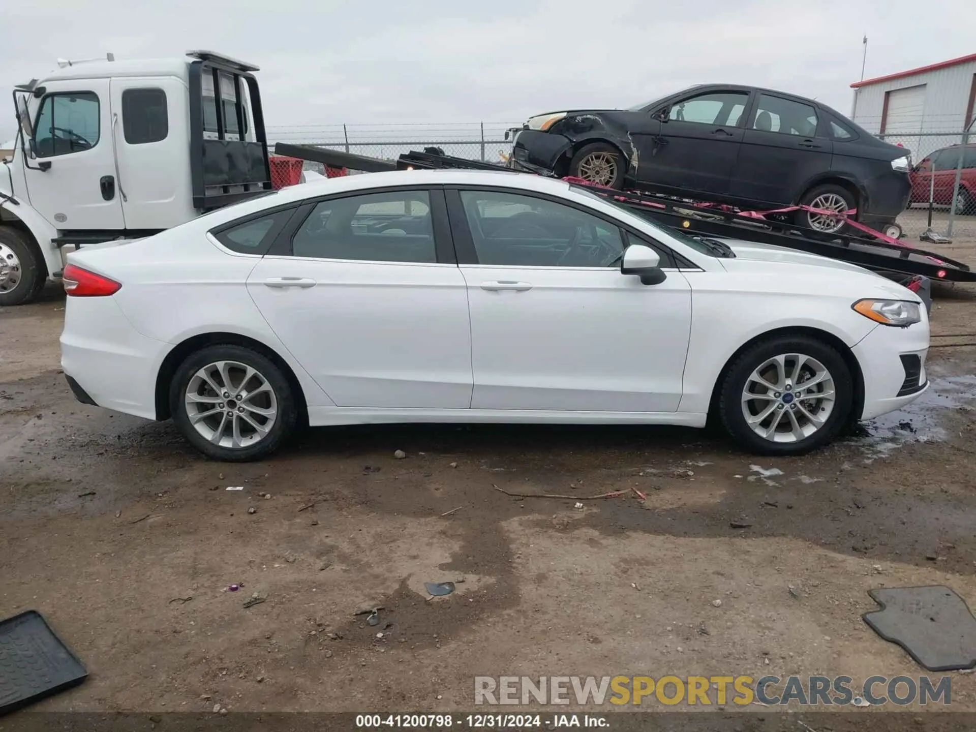 13 fotografías del automóvil dañado 3FA6P0HD5LR136325 FORD FUSION 2020