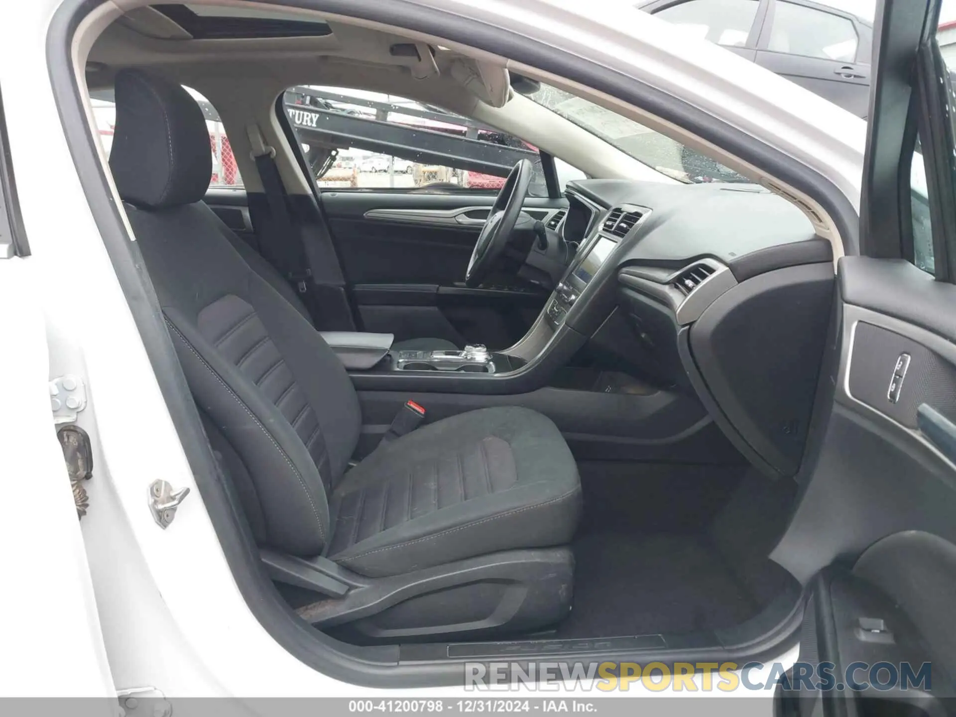 5 fotografías del automóvil dañado 3FA6P0HD5LR136325 FORD FUSION 2020