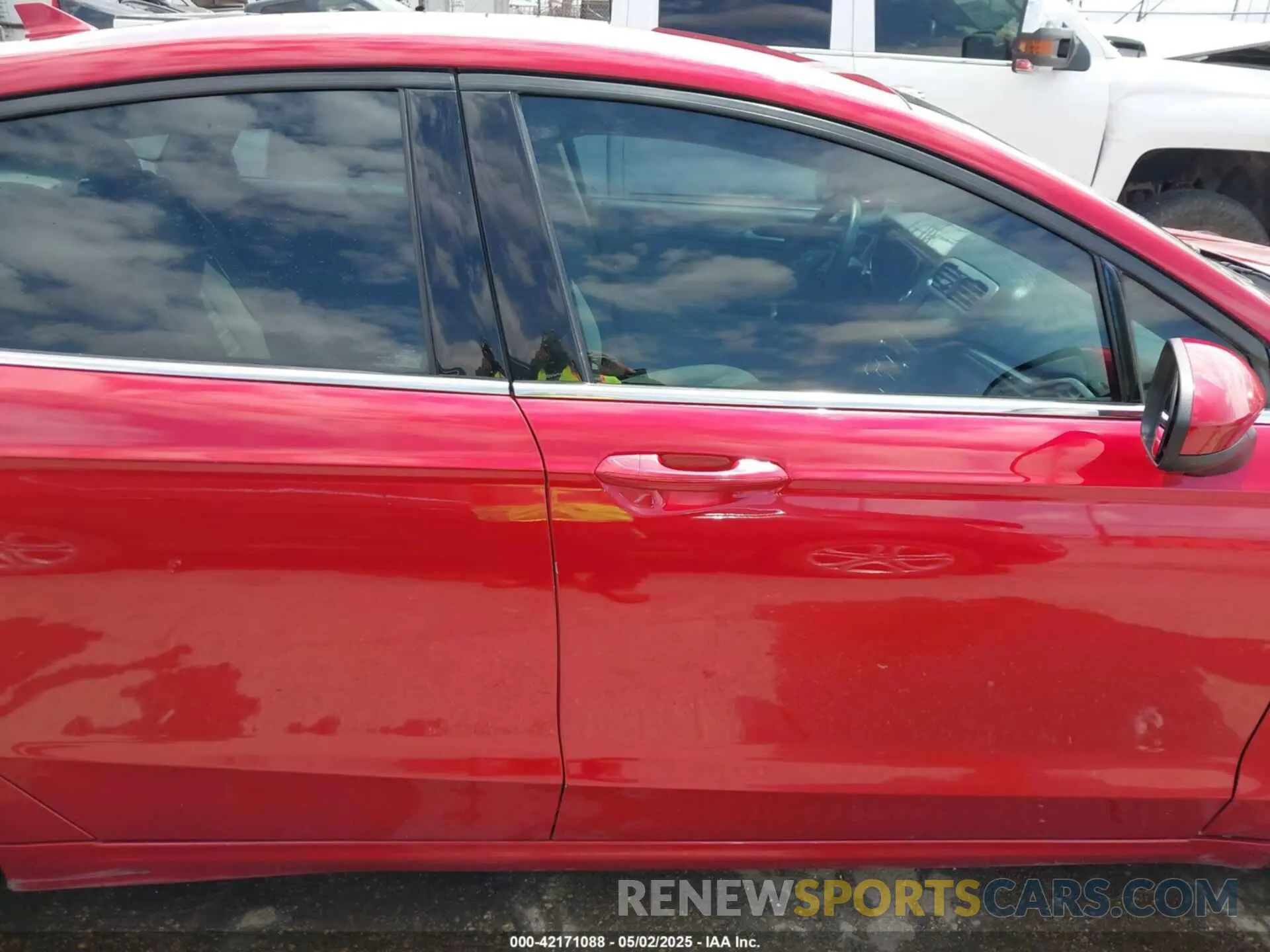 13 fotografías del automóvil dañado 3FA6P0HD5LR147857 FORD FUSION 2020