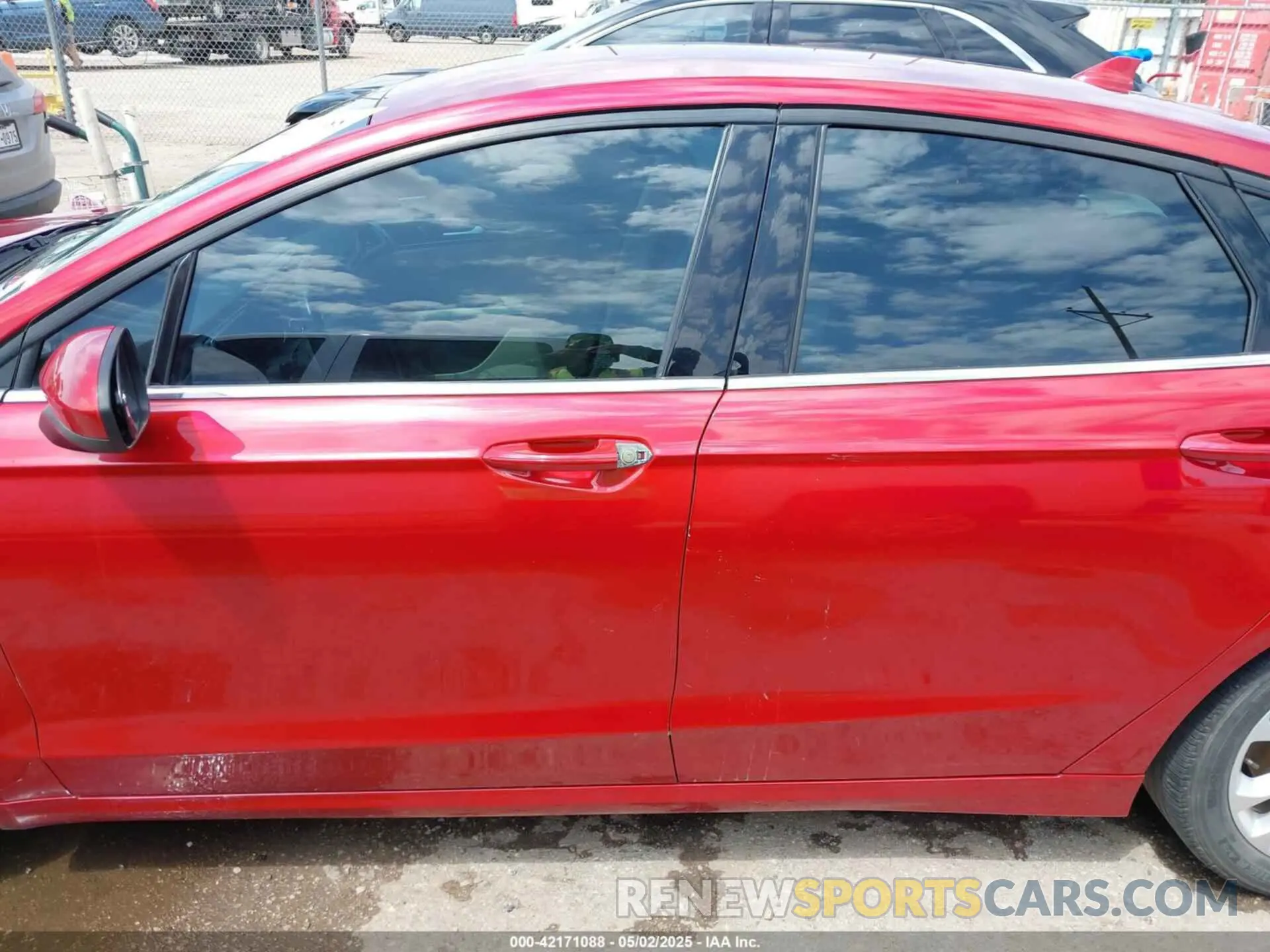 14 fotografías del automóvil dañado 3FA6P0HD5LR147857 FORD FUSION 2020